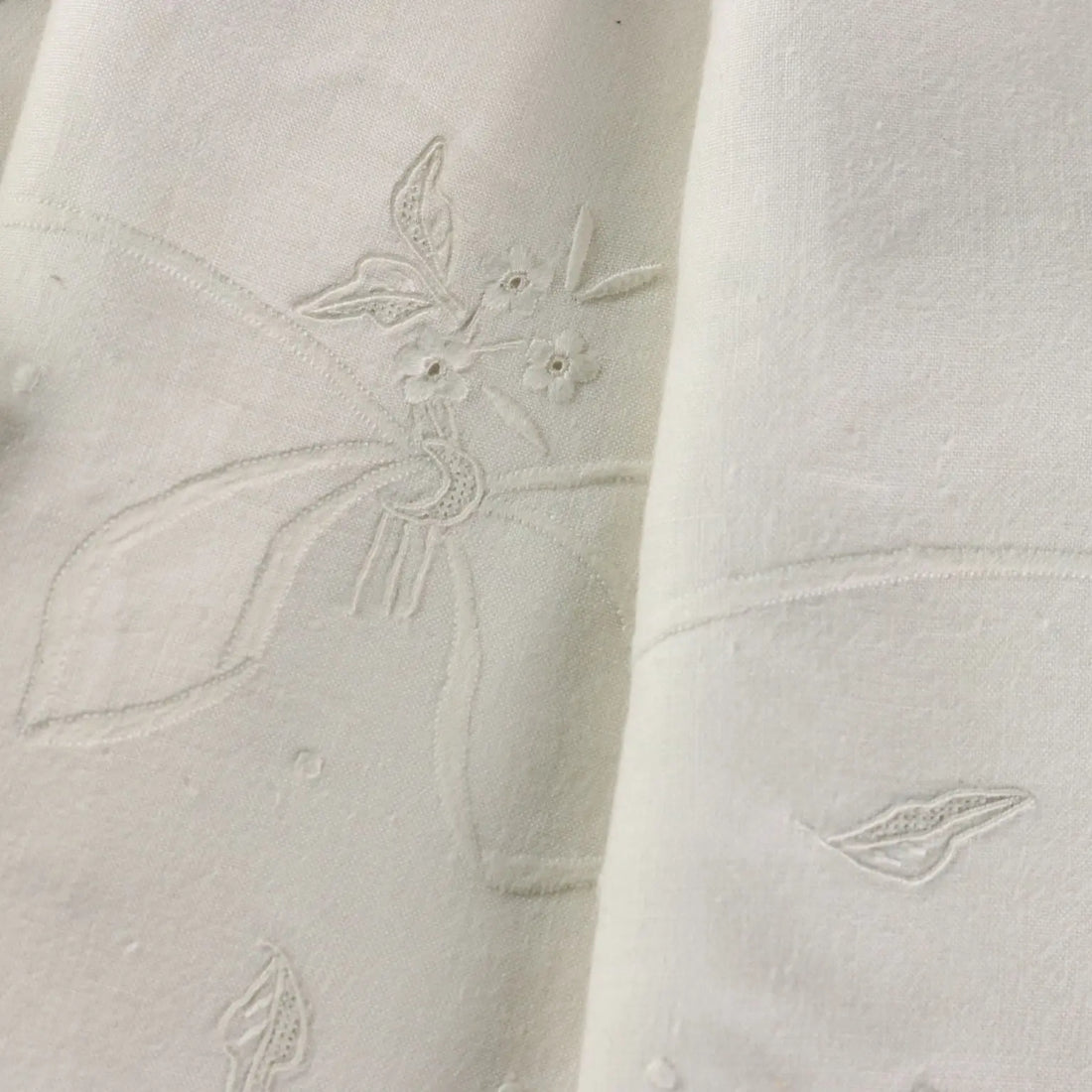 Double Bed Sheeth with 2 Pillowcases Second Hand Italy | Clothing & House Linens | Antique House Linens