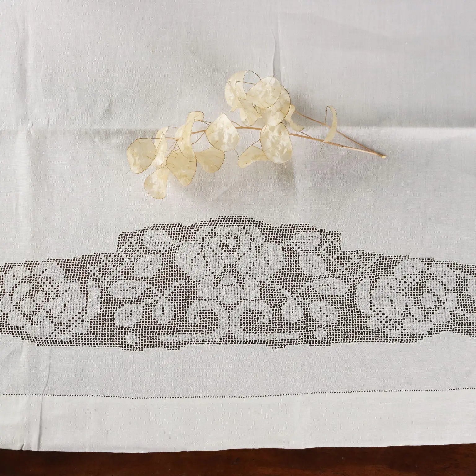 Double Bed Sheeth Linen with 2 Pillowcases Italy Second Hand - Italy, XX Century | Clothing & House Linens | Antique House Linens