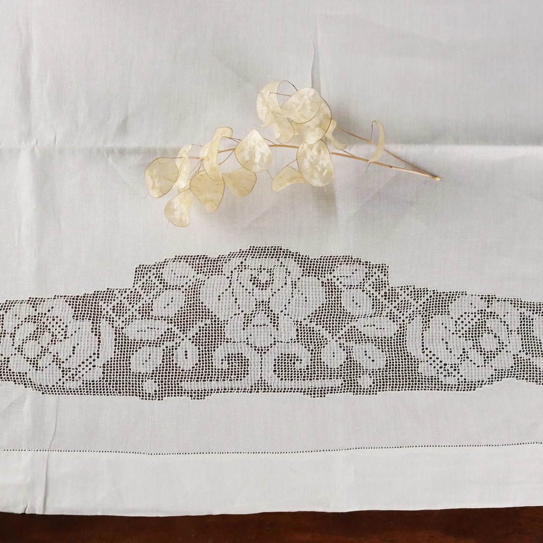 Double Bed Sheeth Linen with 2 Pillowcases Italy Second Hand - Italy, XX Century | Clothing & House Linens | Antique House Linens