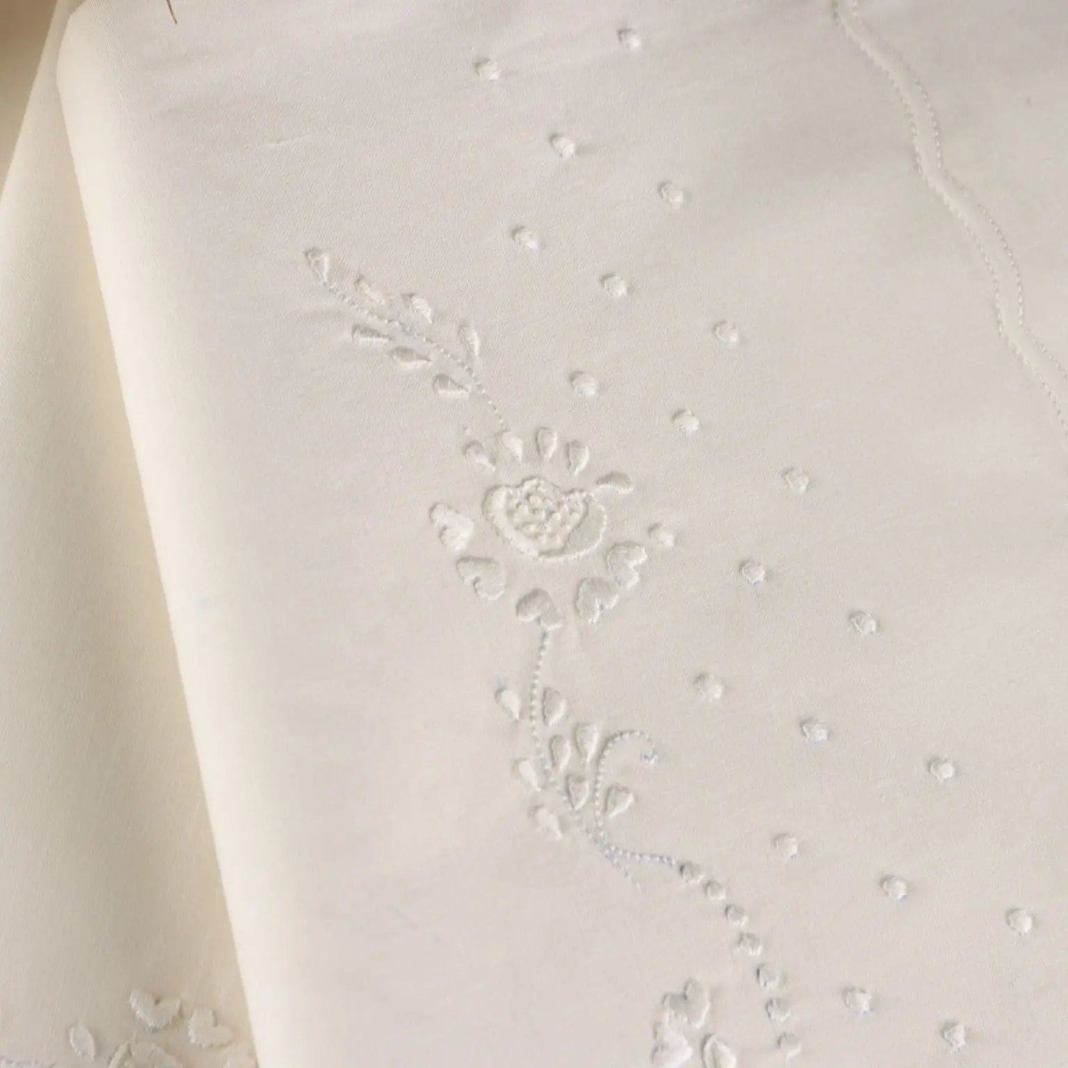 Double Bed Sheeth with 2 Pillowcases Linen Italy Second Hand - Italy, XX Century | Clothing & House Linens | Antique House Linens