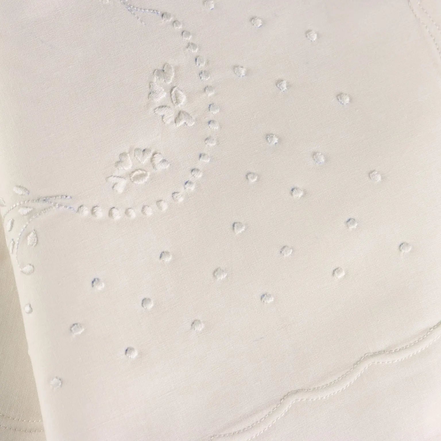 Double Bed Sheeth with 2 Pillowcases Linen Italy Second Hand - Italy, XX Century | Clothing & House Linens | Antique House Linens