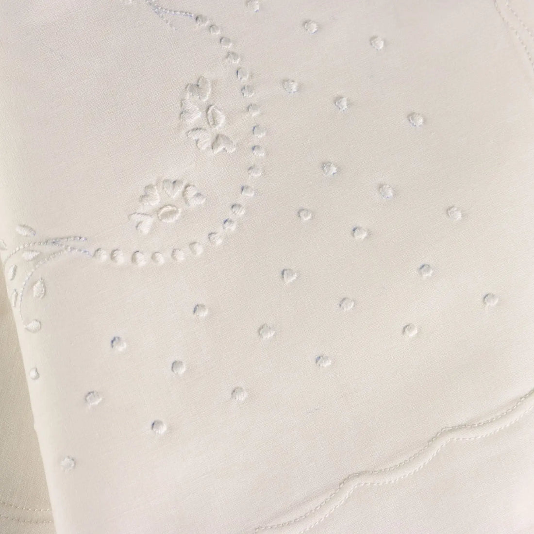 Double Bed Sheeth with 2 Pillowcases Linen Italy Second Hand - Italy, XX Century | Clothing & House Linens | Antique House Linens