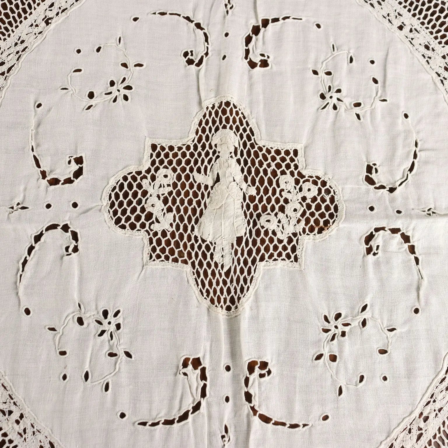 Linen Tablecloth Cantù Lace Second Hand Italy | Clothing & House Linens | Antique House Linens