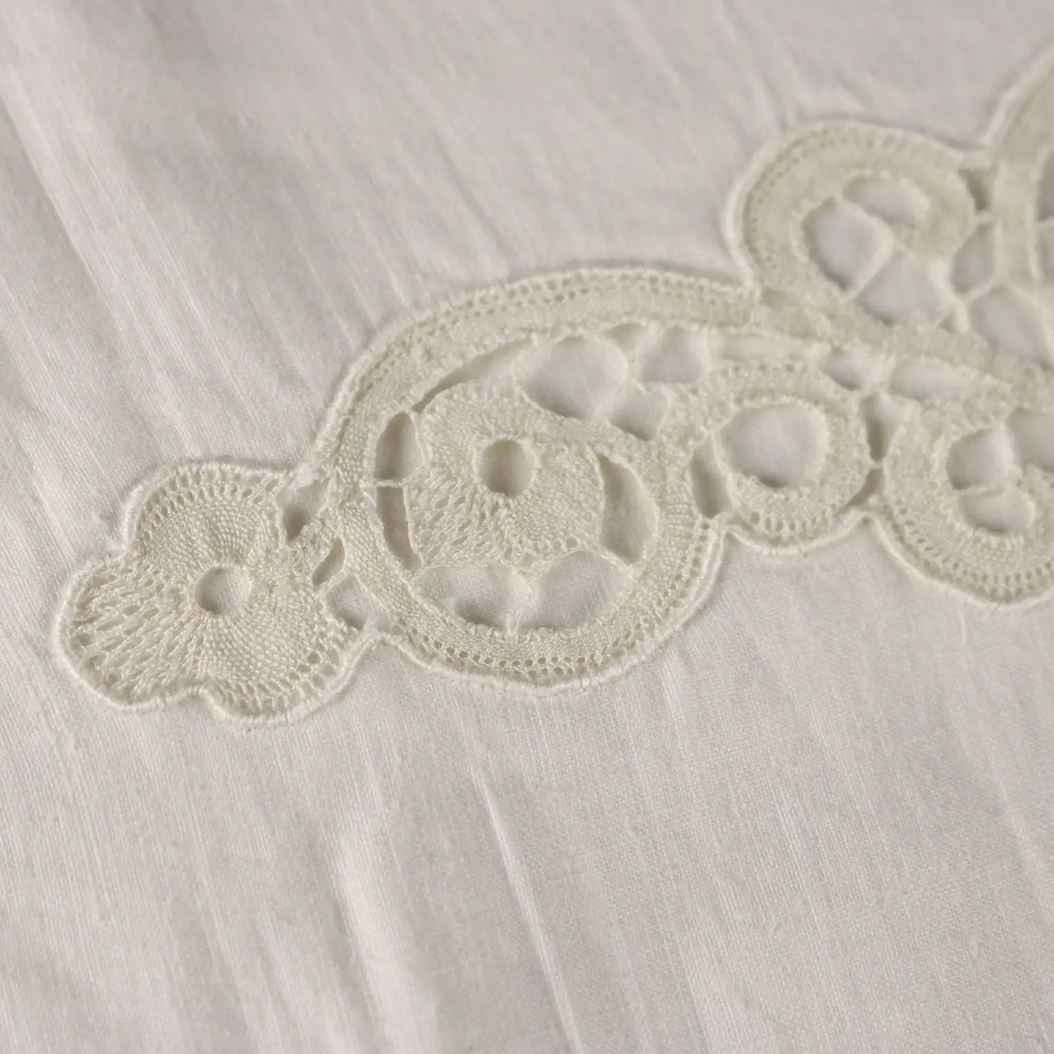 Double Bed Sheeth Linen Cantù Lace Second Hand | Clothing & House Linens | Antique House Linens