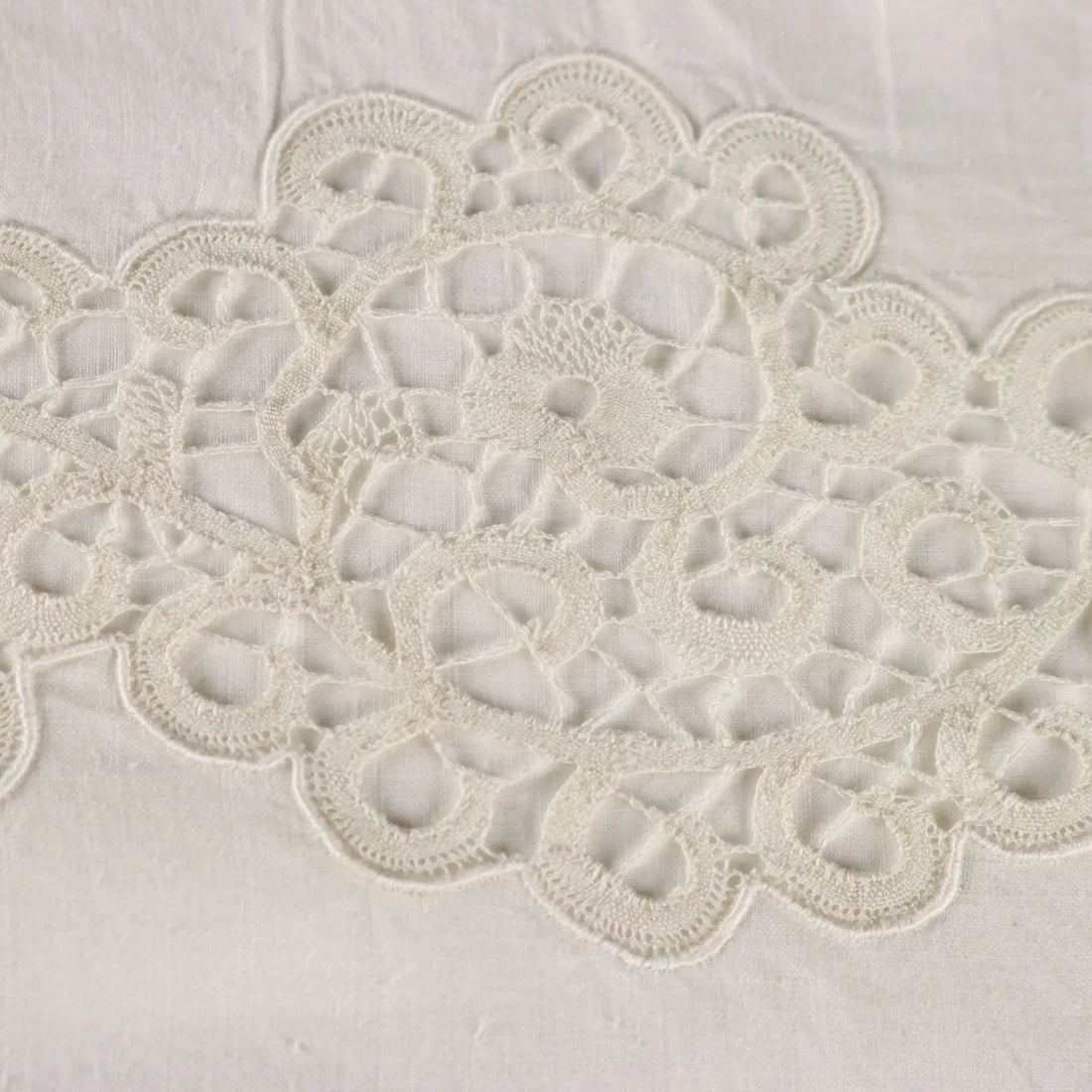 Double Bed Sheeth Linen Cantù Lace Second Hand | Clothing & House Linens | Antique House Linens