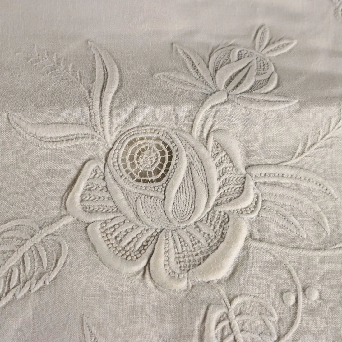 Double Bed Sheet with Four Pillowcases Linen Italy XIX-XX Century | Clothing & House Linens | Antique House Linens