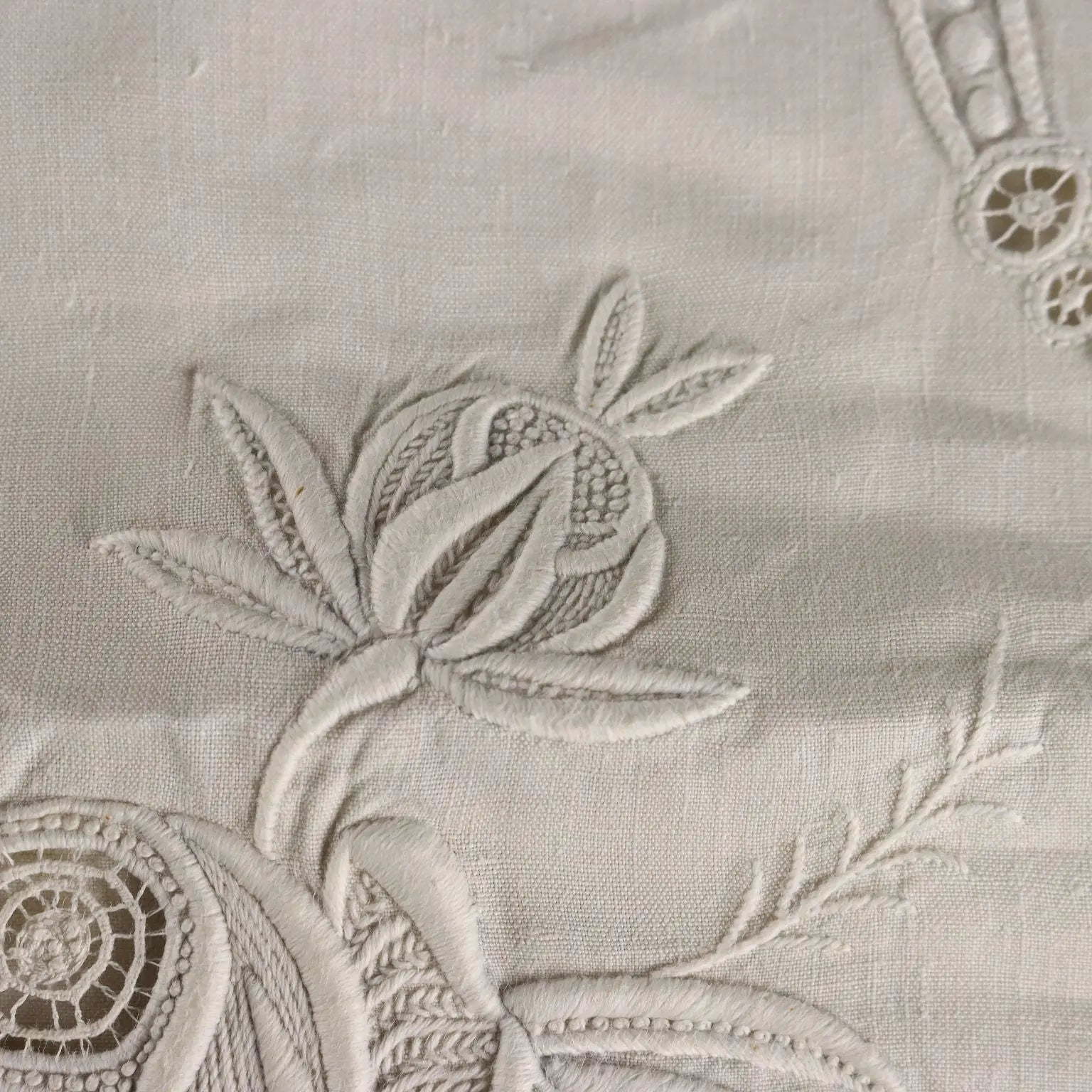 Double Bed Sheet with Four Pillowcases Linen Italy XIX-XX Century | Clothing & House Linens | Antique House Linens