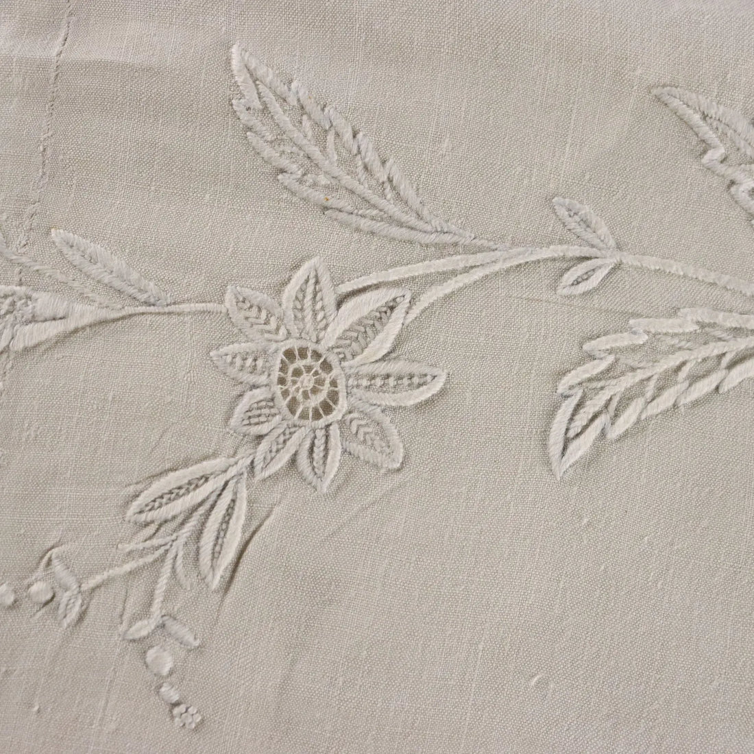 Double Bed Sheet with Four Pillowcases Linen Italy XIX-XX Century | Clothing & House Linens | Antique House Linens