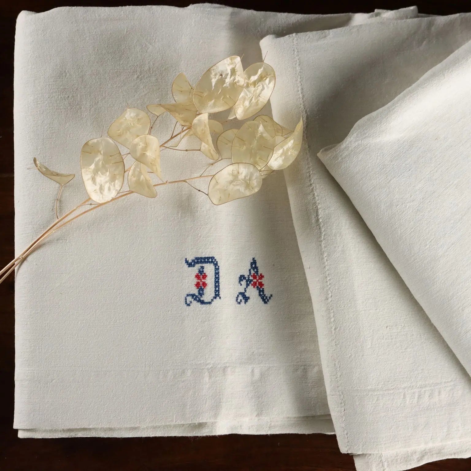 Double Bed Sheeth with Monograms Second Hand Italy | Clothing & House Linens | Antique House Linens