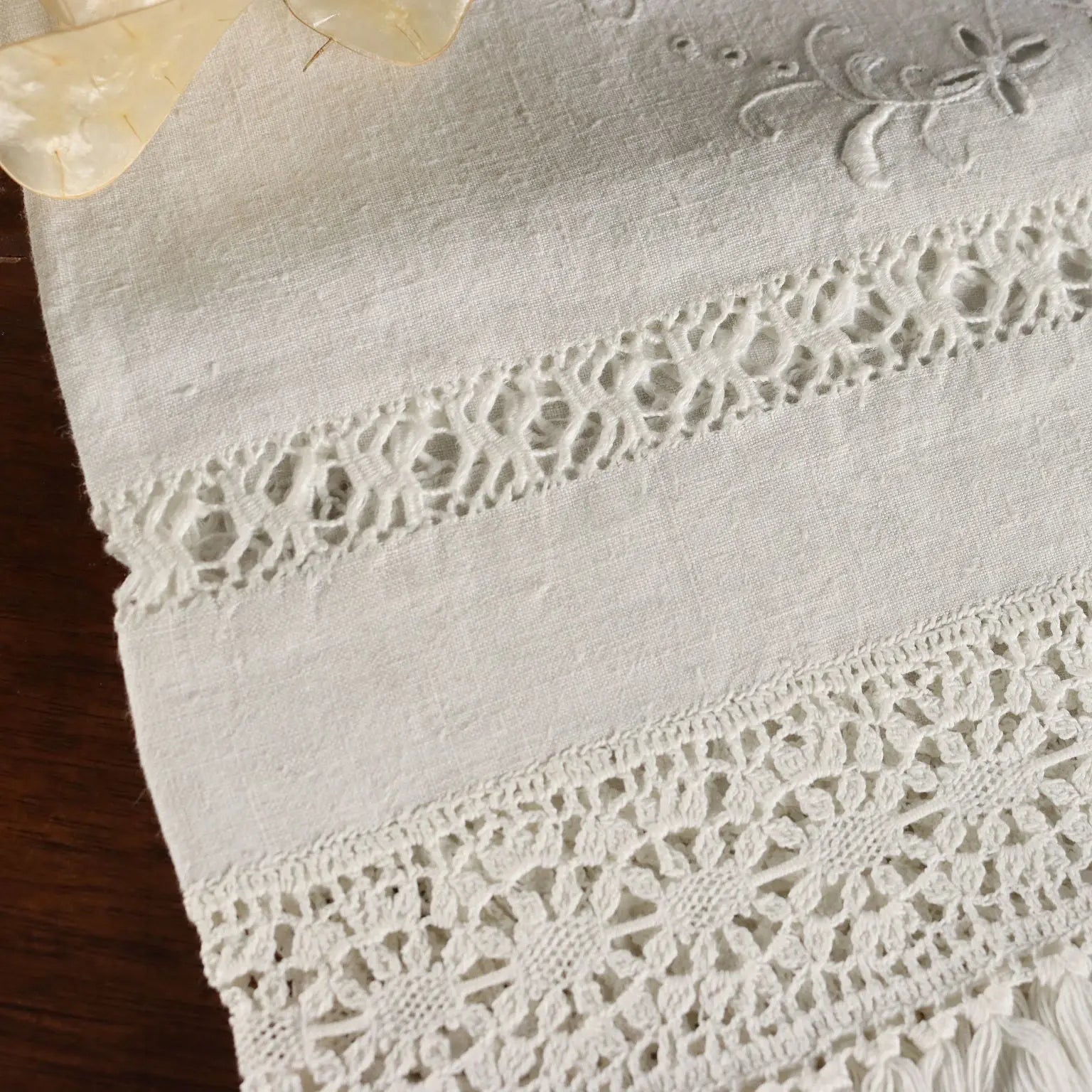 Flax Towel Satin Stitch Second Hand Italy | Clothing & House Linens | Antique House Linens