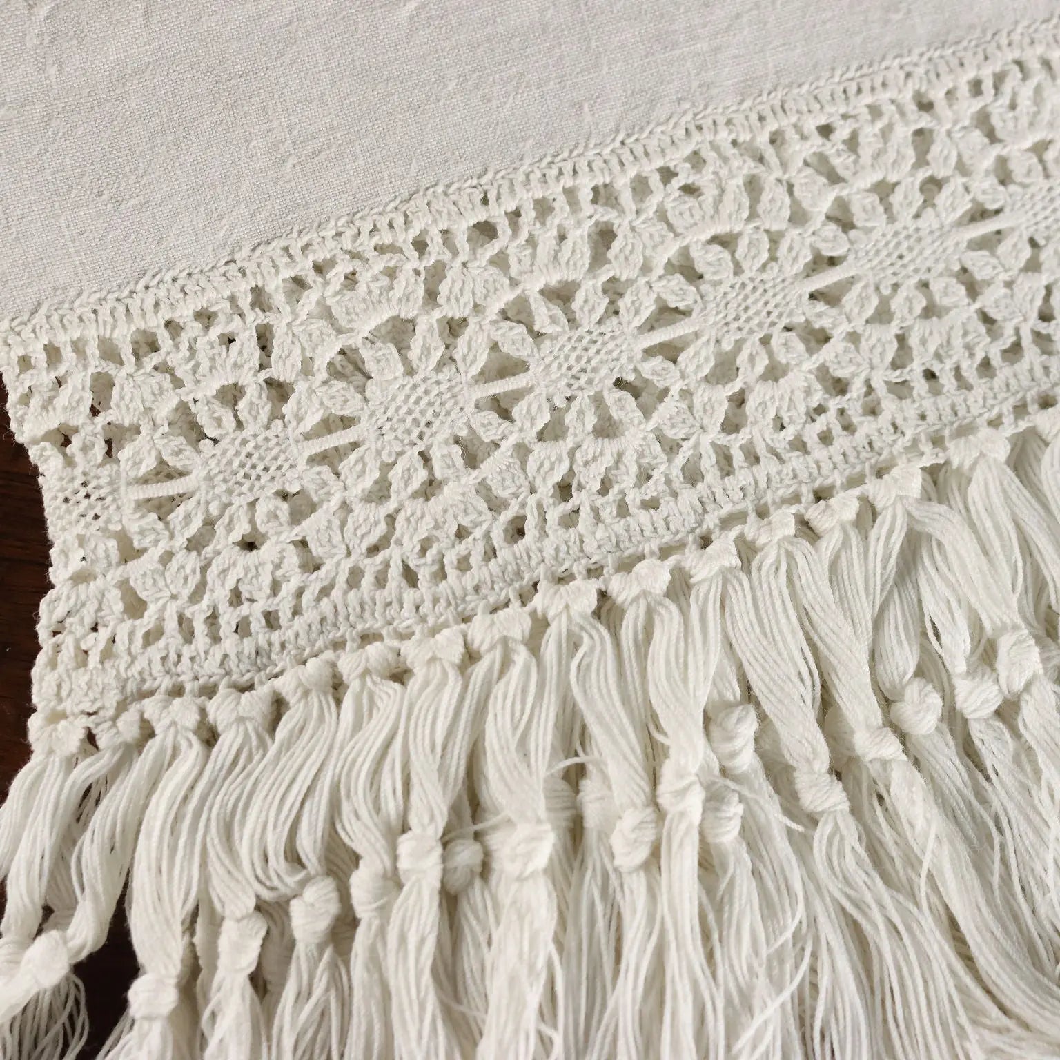 Flax Towel Satin Stitch Second Hand Italy | Clothing & House Linens | Antique House Linens