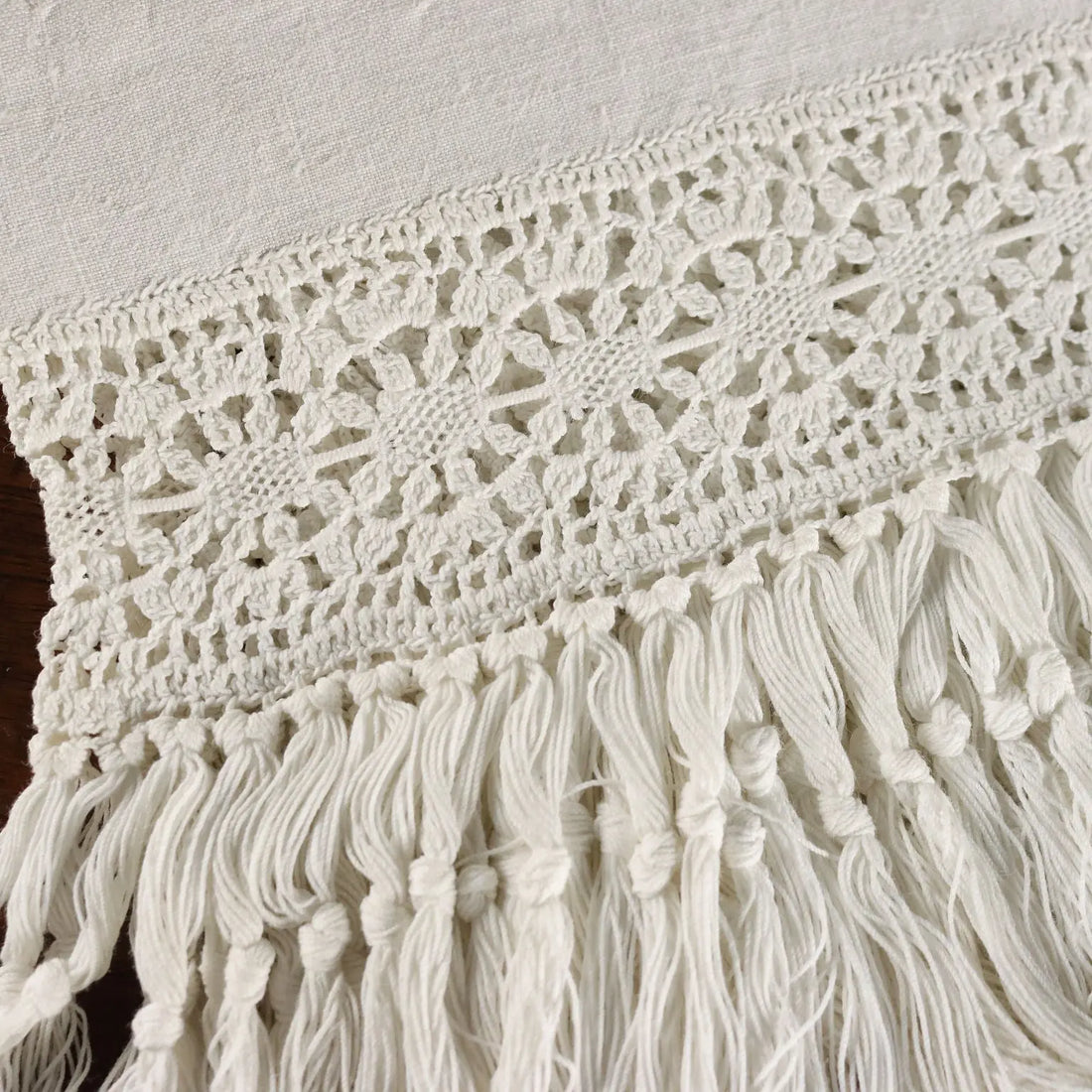 Flax Towel Satin Stitch Second Hand Italy | Clothing & House Linens | Antique House Linens