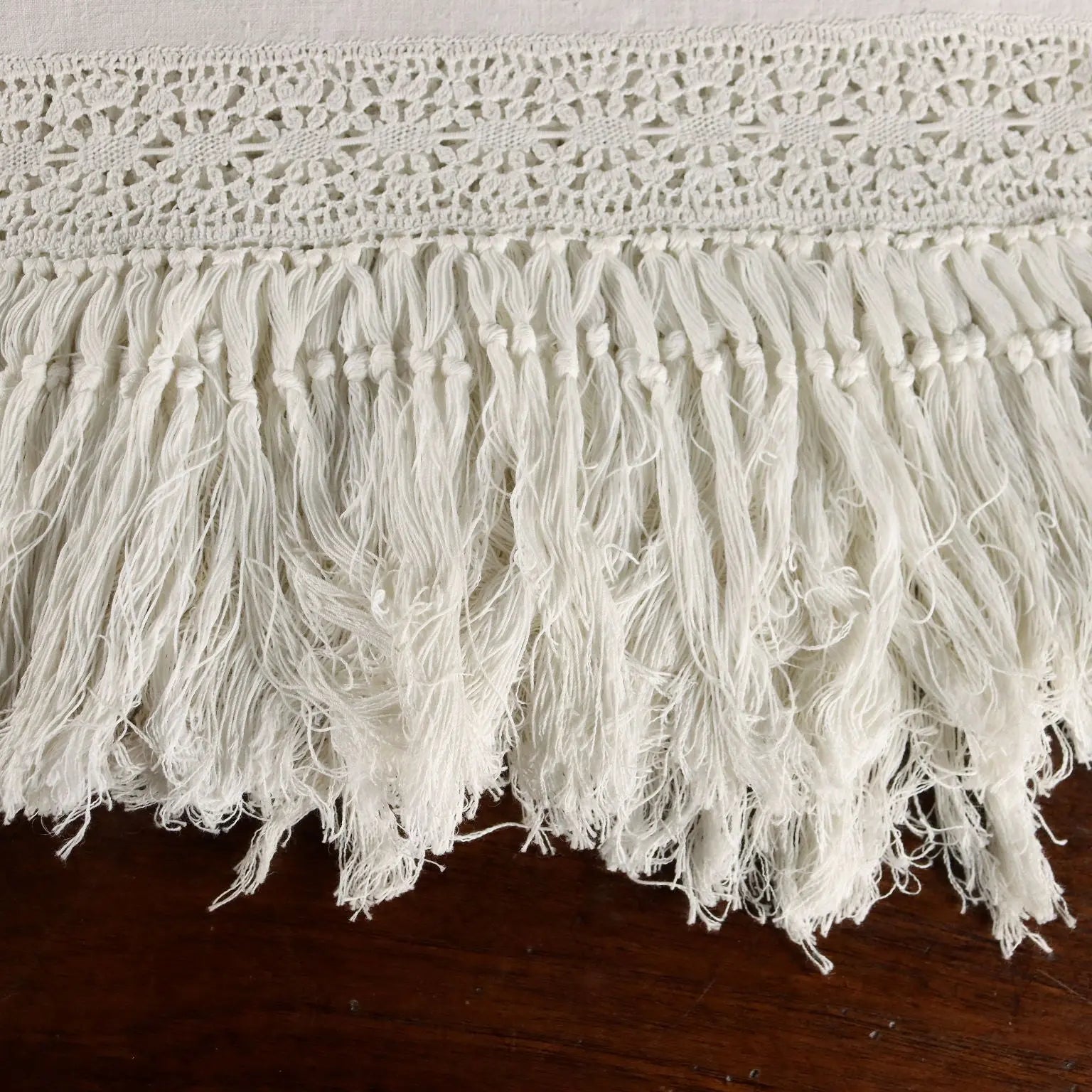 Flax Towel Satin Stitch Second Hand Italy | Clothing & House Linens | Antique House Linens