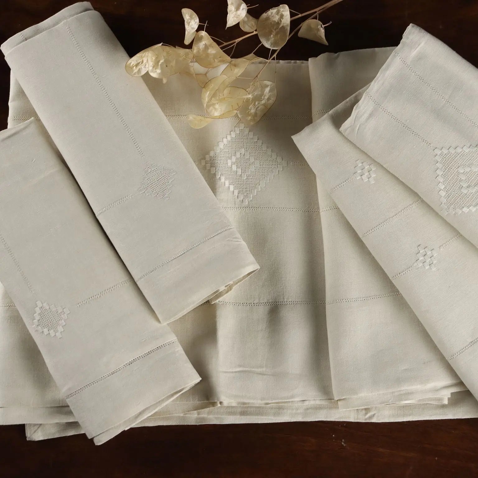 Double Bed Sheeth Linen 2 Pillowcases Full Stitch Second Hand | Clothing & House Linens | Antique House Linens