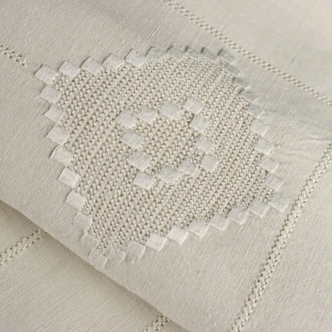 Double Bed Sheeth Linen 2 Pillowcases Full Stitch Second Hand | Clothing & House Linens | Antique House Linens