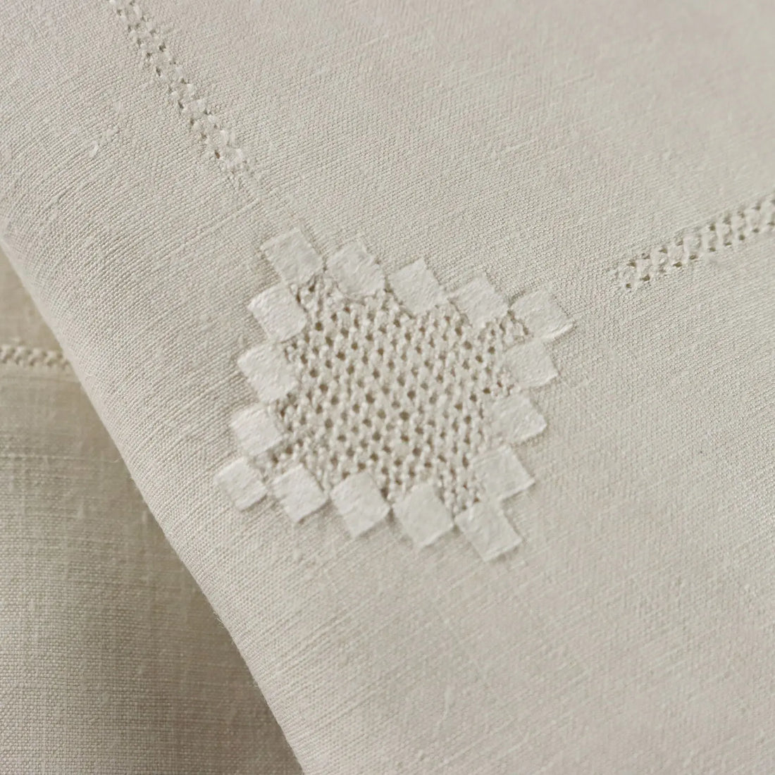 Double Bed Sheeth Linen 2 Pillowcases Full Stitch Second Hand | Clothing & House Linens | Antique House Linens
