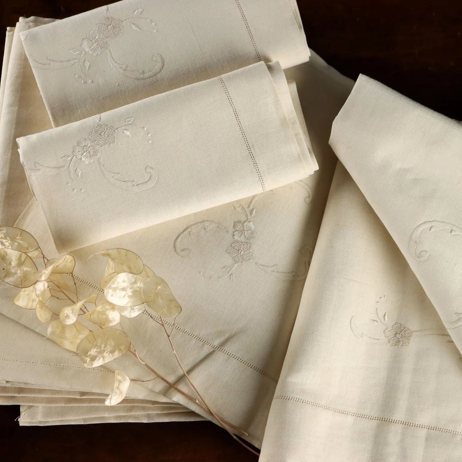 Double Bed Sheet with 2 Pillowcases Linen Satin Stitch Italy | Clothing & House Linens | Antique House Linens