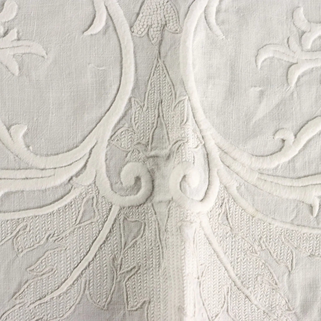 Embroidered Fabric with Pages and Swans Linen XIX-XX Century - 64 x 21 In | Clothing & House Linens | Antique House Linens