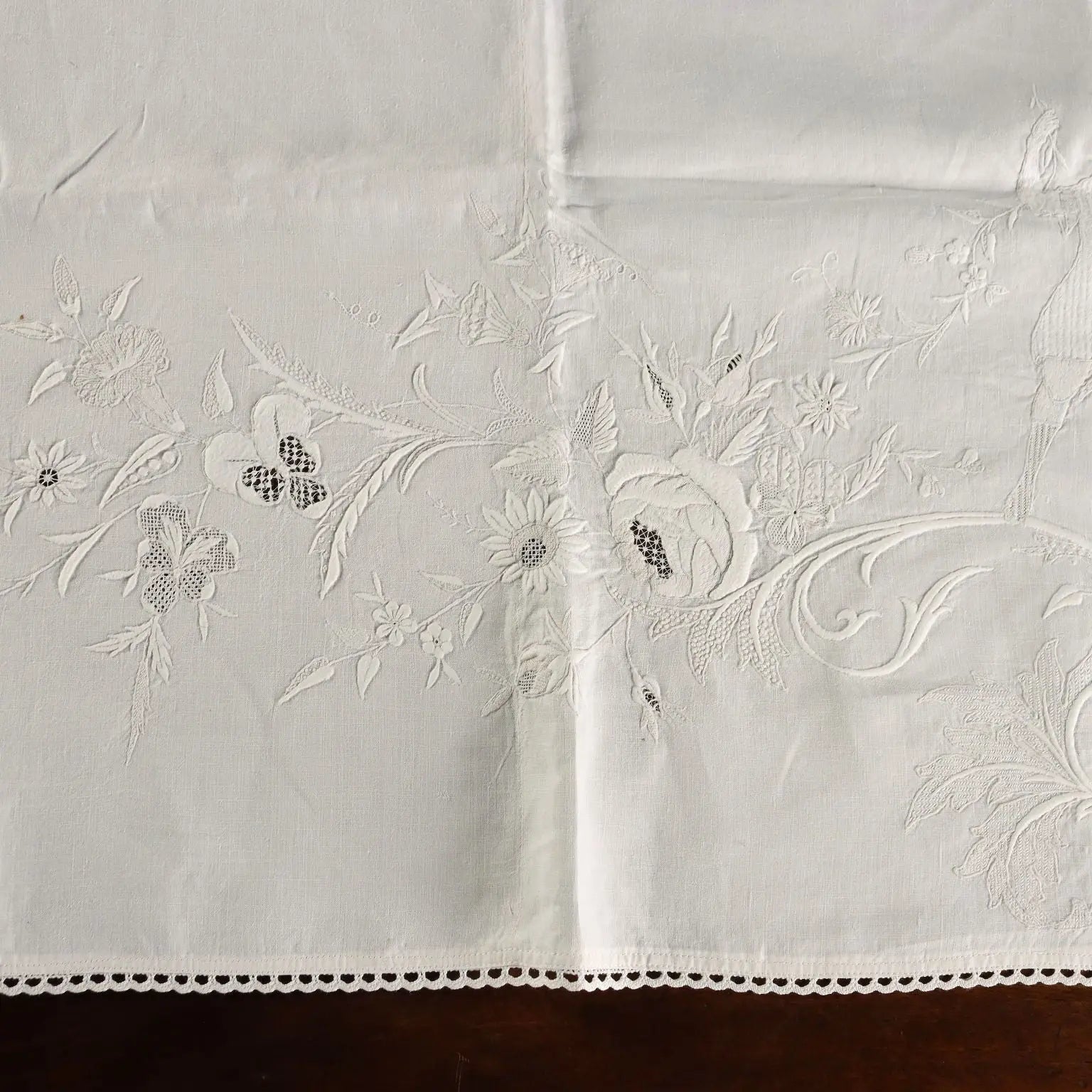 Embroidered Fabric with Pages and Swans Linen XIX-XX Century - 64 x 21 In | Clothing & House Linens | Antique House Linens