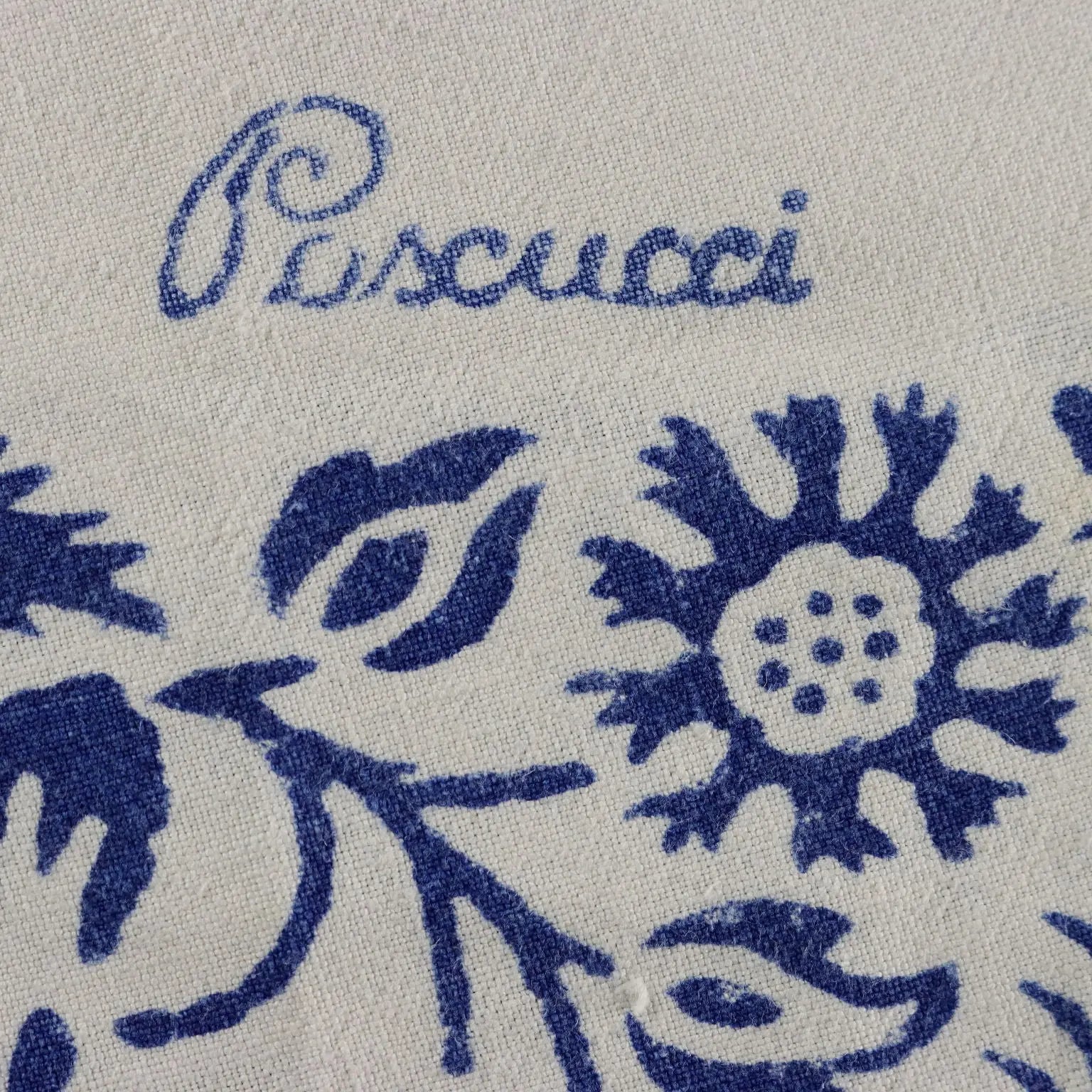 Pascucci Oval Tablecloth Linen 6 Napkins Second Hand Italy - 84 x 74 In | Clothing & House Linens | Antique House Linens