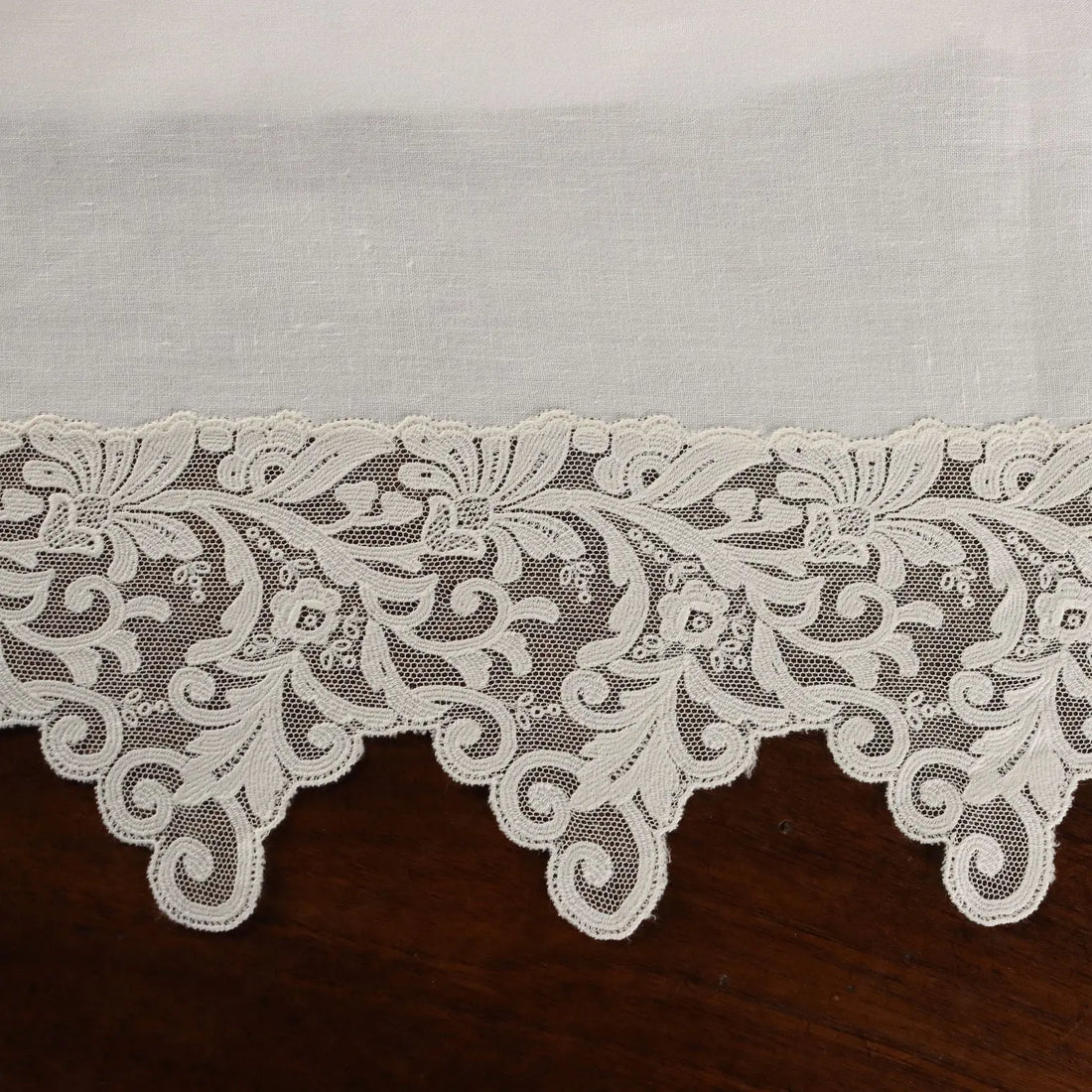 Tablecloth with 10 Napkins Linen Macramè Lace Italy 129 x 68 In - 129 x 68 In | Clothing & House Linens | Antique House Linens