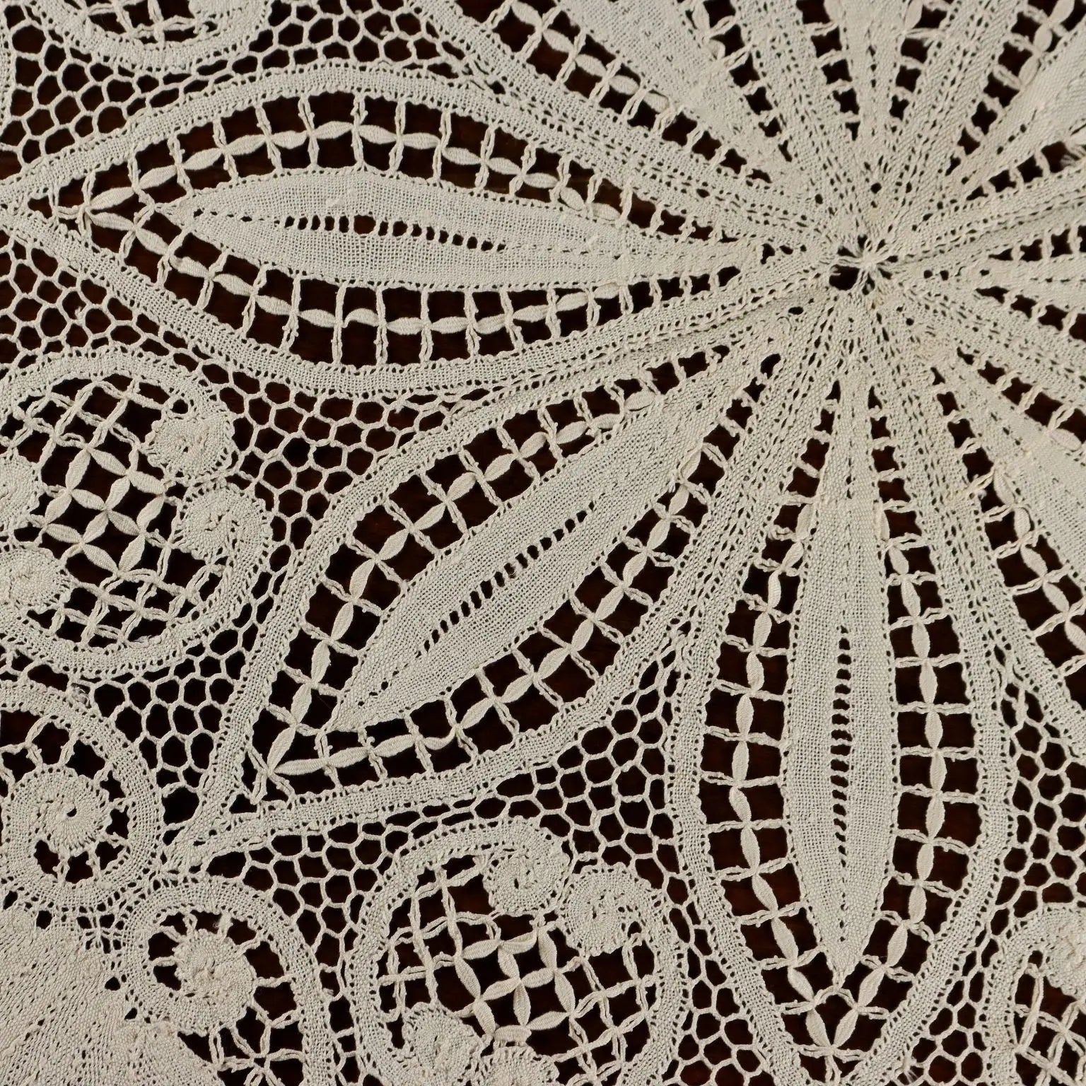 Round Tablecloth Cotton Second Hand Italy 42 x 42 In