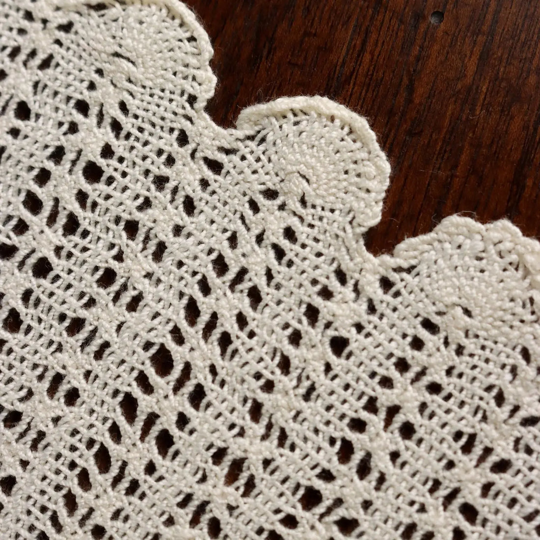 Round Tablecloth Cotton Second Hand Italy 42 x 42 In