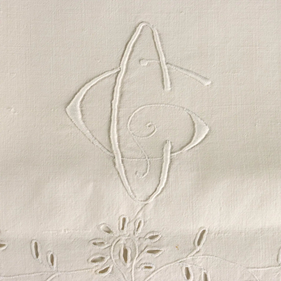 Linen Towel Full Stitch Second Hand Italy 45 x 27 In - 45 x 27 In | Clothing & House Linens | Antique House Linens