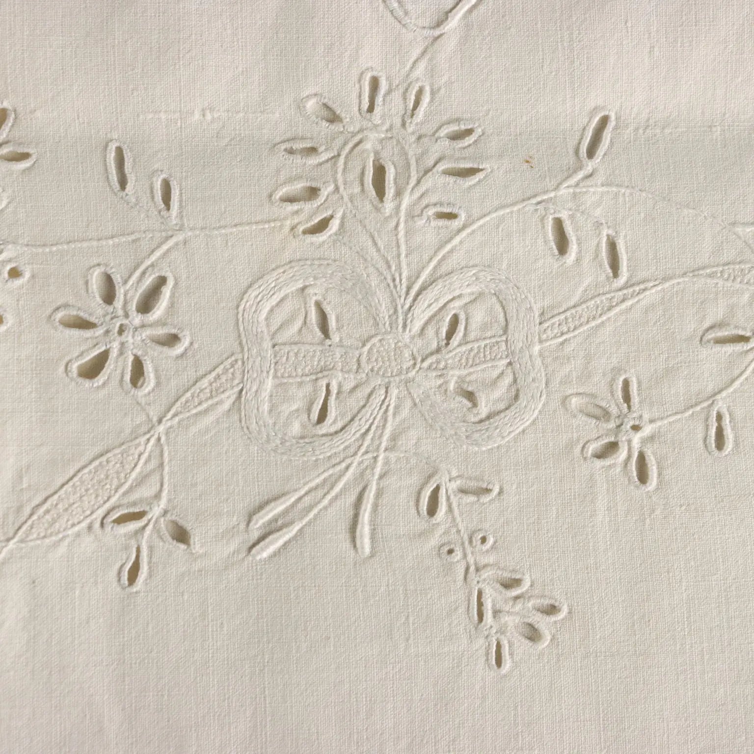 Linen Towel Full Stitch Second Hand Italy 45 x 27 In - 45 x 27 In | Clothing & House Linens | Antique House Linens