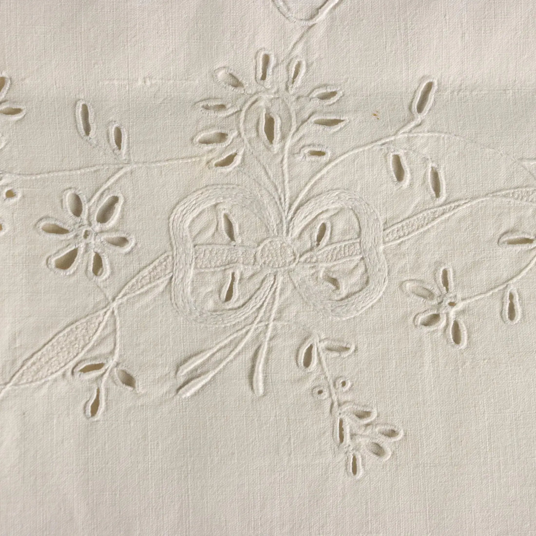 Linen Towel Full Stitch Second Hand Italy 45 x 27 In - 45 x 27 In | Clothing & House Linens | Antique House Linens