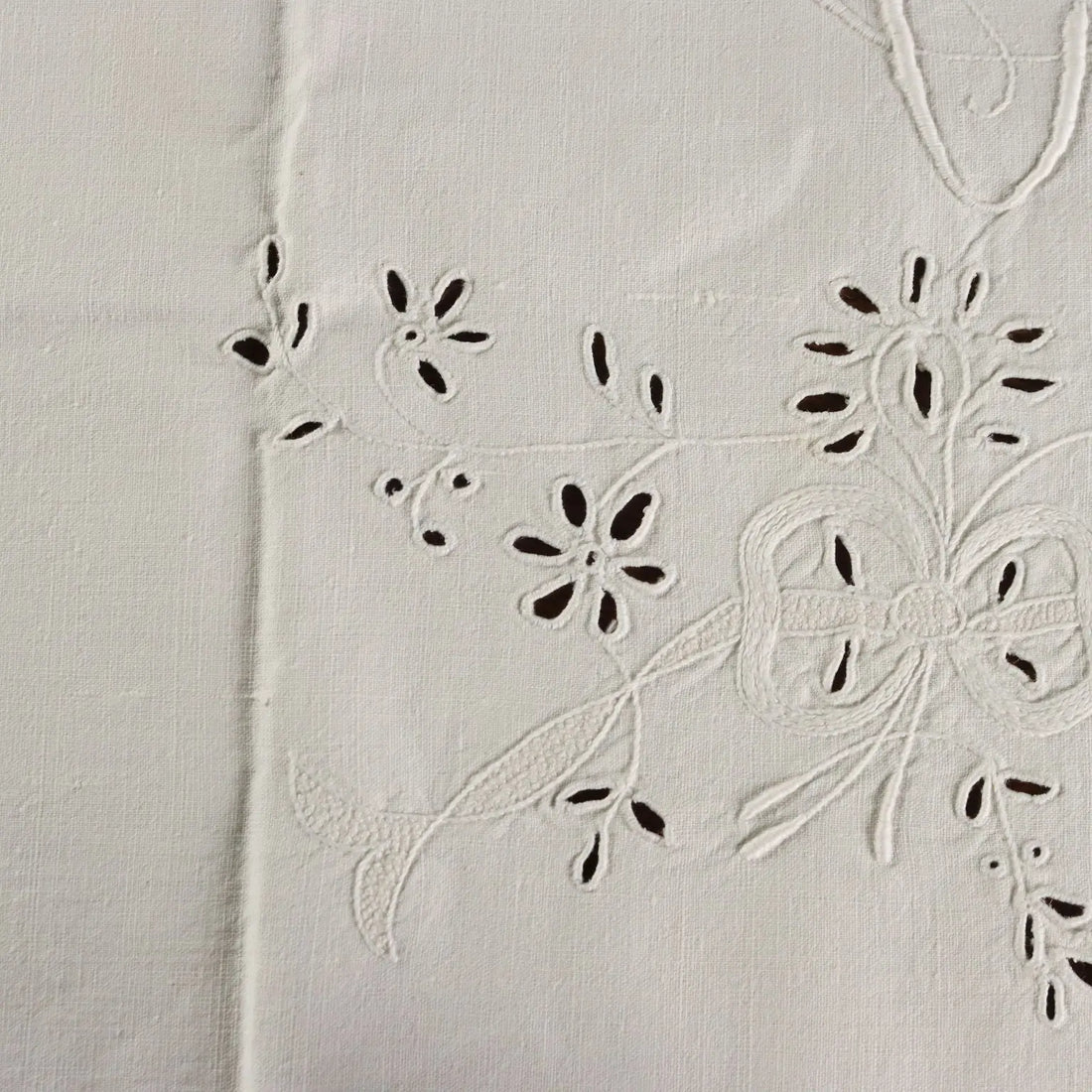 Linen Towel Full Stitch Second Hand Italy 45 x 27 In - 45 x 27 In | Clothing & House Linens | Antique House Linens