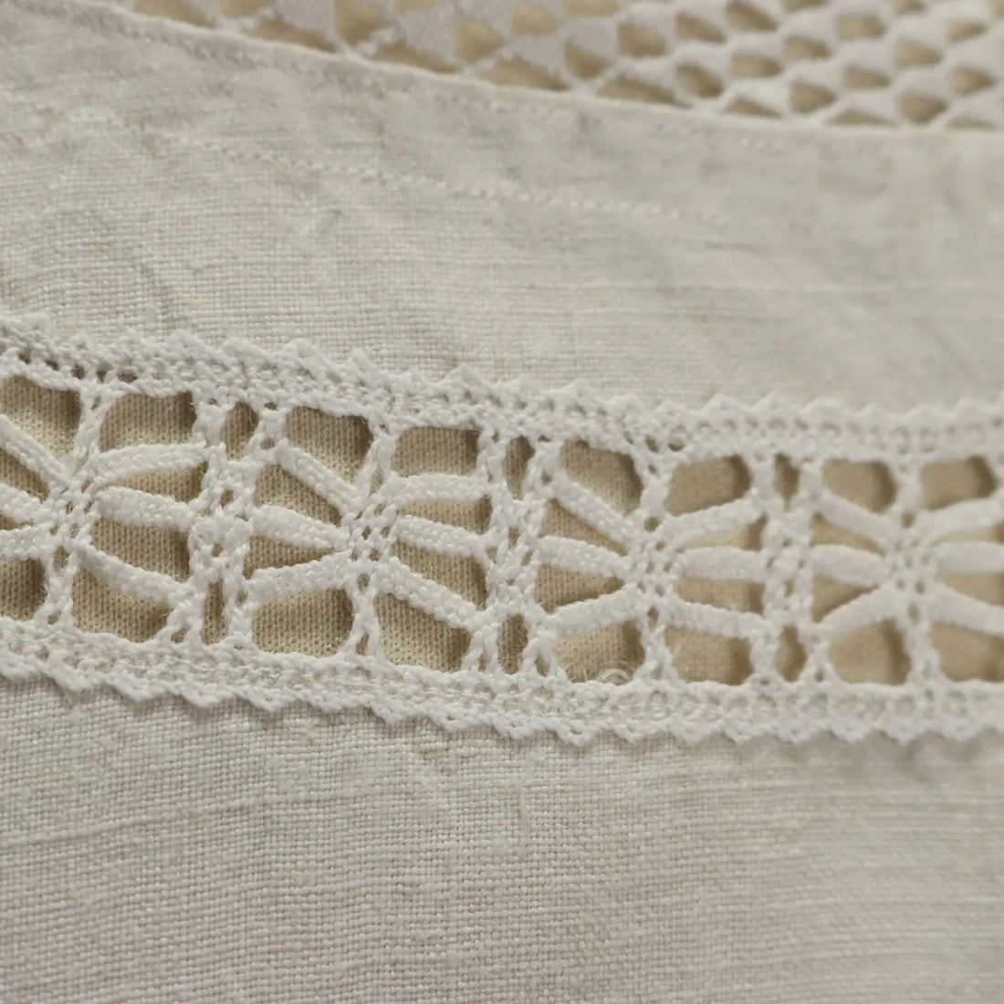 Linen Nightgown Needlepoint Inserts Italy Second Hand | Clothing & House Linens | Antique House Linens