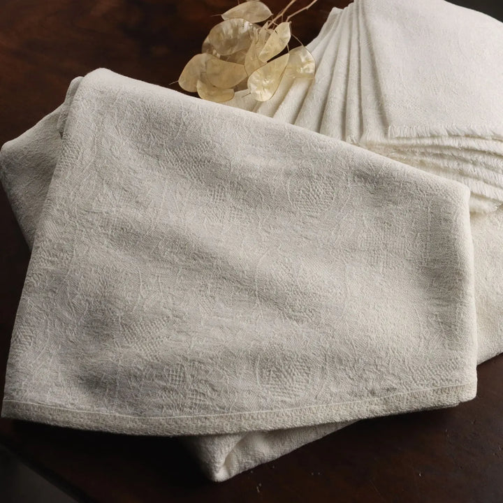 Oval Cotton Tablecloth with 8 Napkins Italy 71 x 69 In - 71 x 69 In | Clothing & House Linens | Antique House Linens