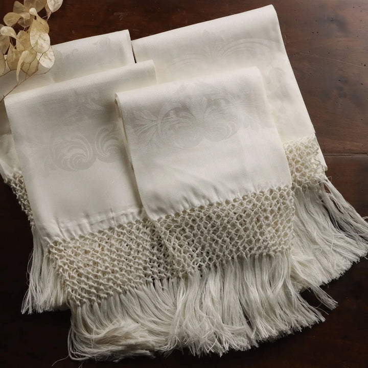 Flanders Linen Towel Set with Fringes Second Hand 59 x 25 In - 59 x 25 In | Clothing & House Linens | Antique House Linens