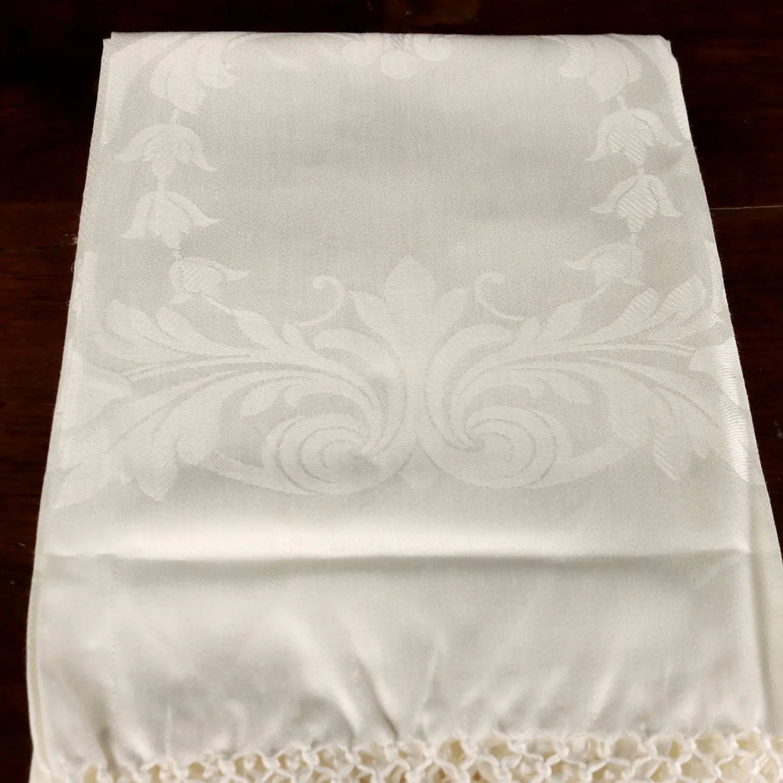 Flanders Linen Towel Set with Fringes Second Hand 59 x 25 In - 59 x 25 In | Clothing & House Linens | Antique House Linens