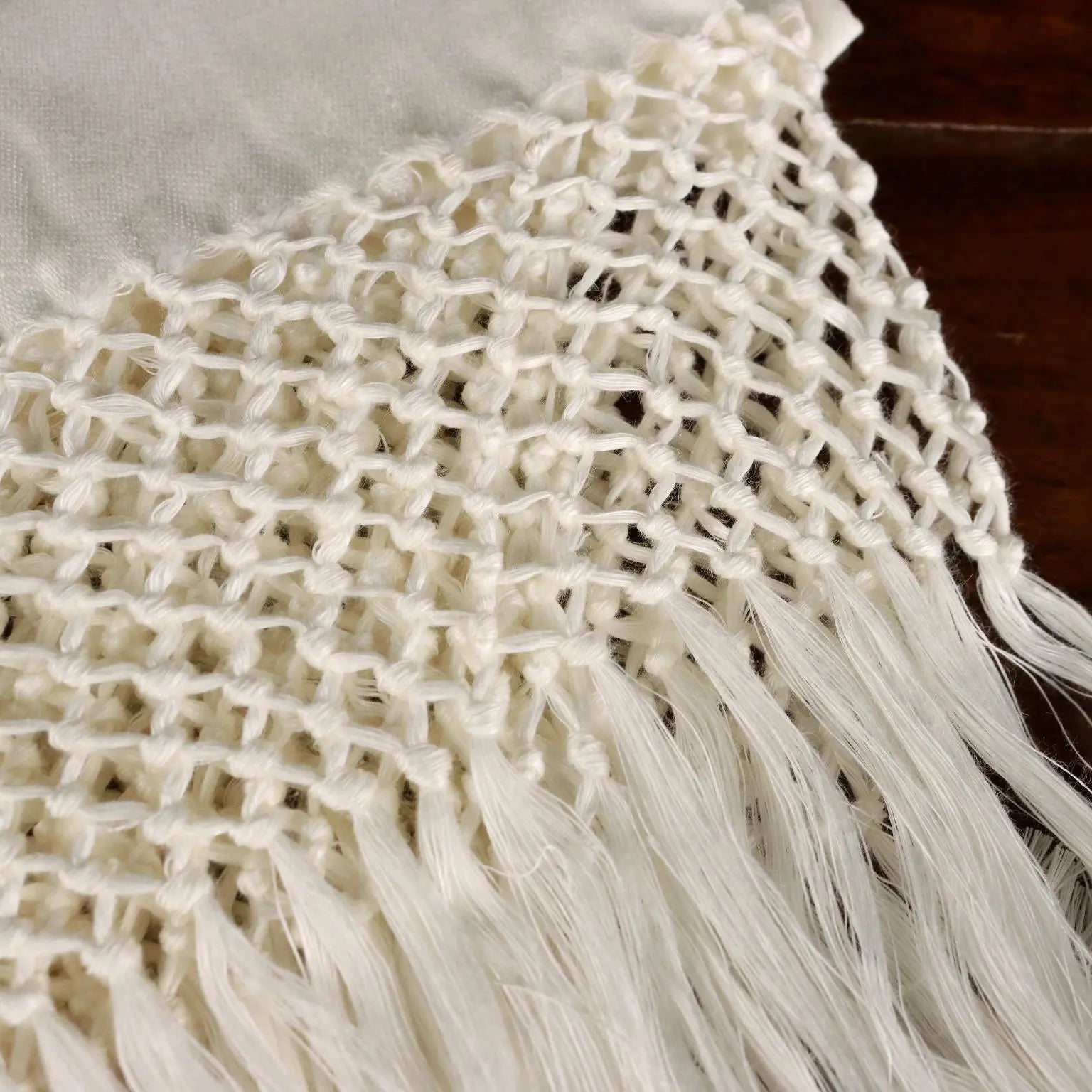 Flanders Linen Towel Set with Fringes Second Hand 59 x 25 In - 59 x 25 In | Clothing & House Linens | Antique House Linens