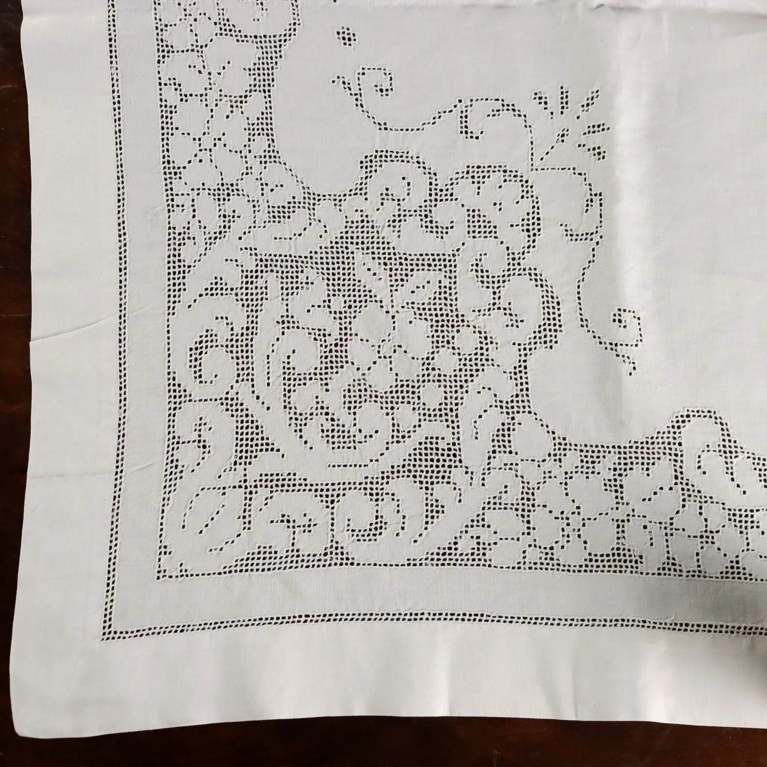 Tablecloth with 12 Napkins Sicilian Linen Italy 120 x 71 In