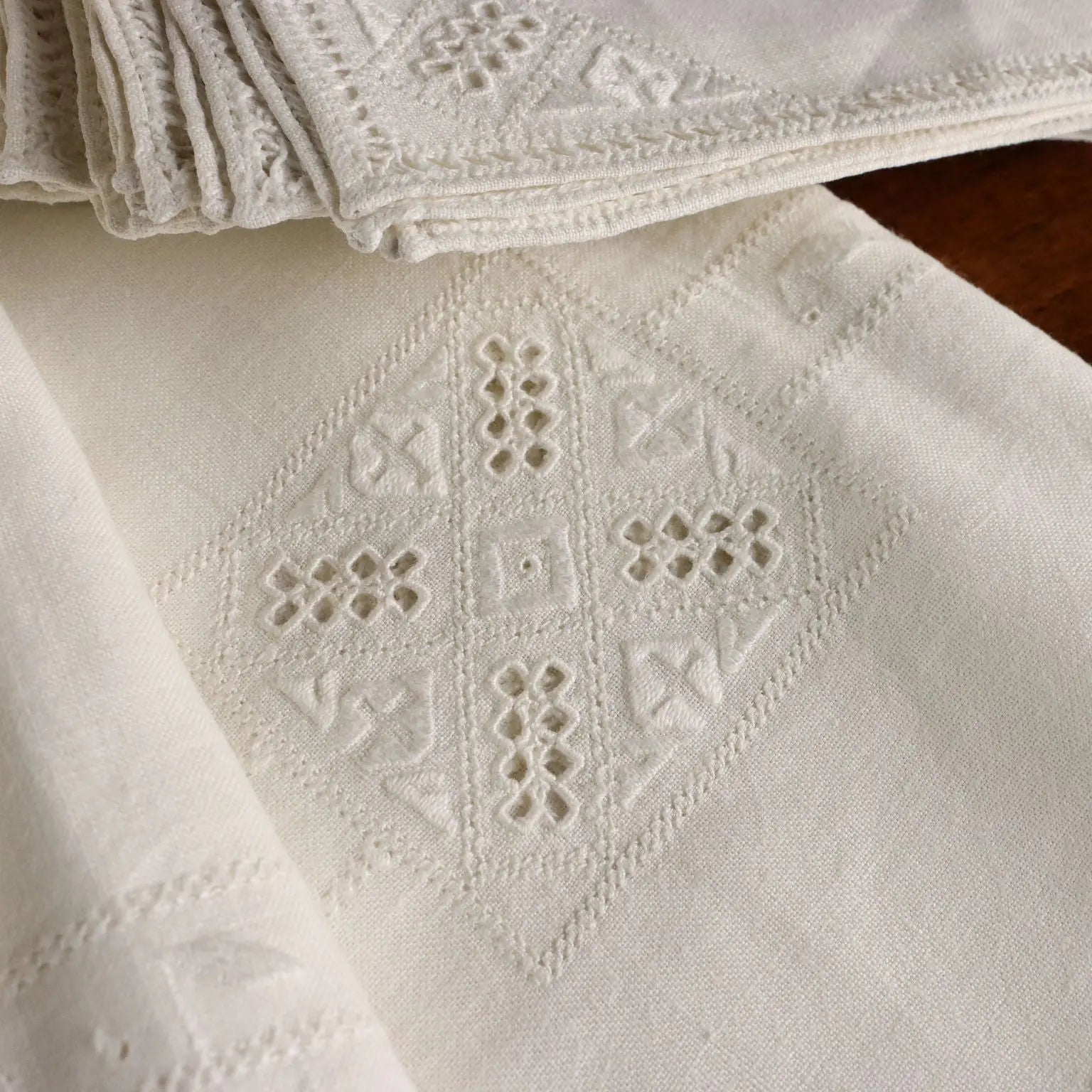 Linen Tablecloth with 12 Napkins Decoration Italy 99 x 68 In