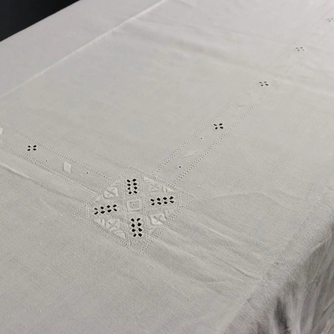Linen Tablecloth with 12 Napkins Decoration Italy 99 x 68 In