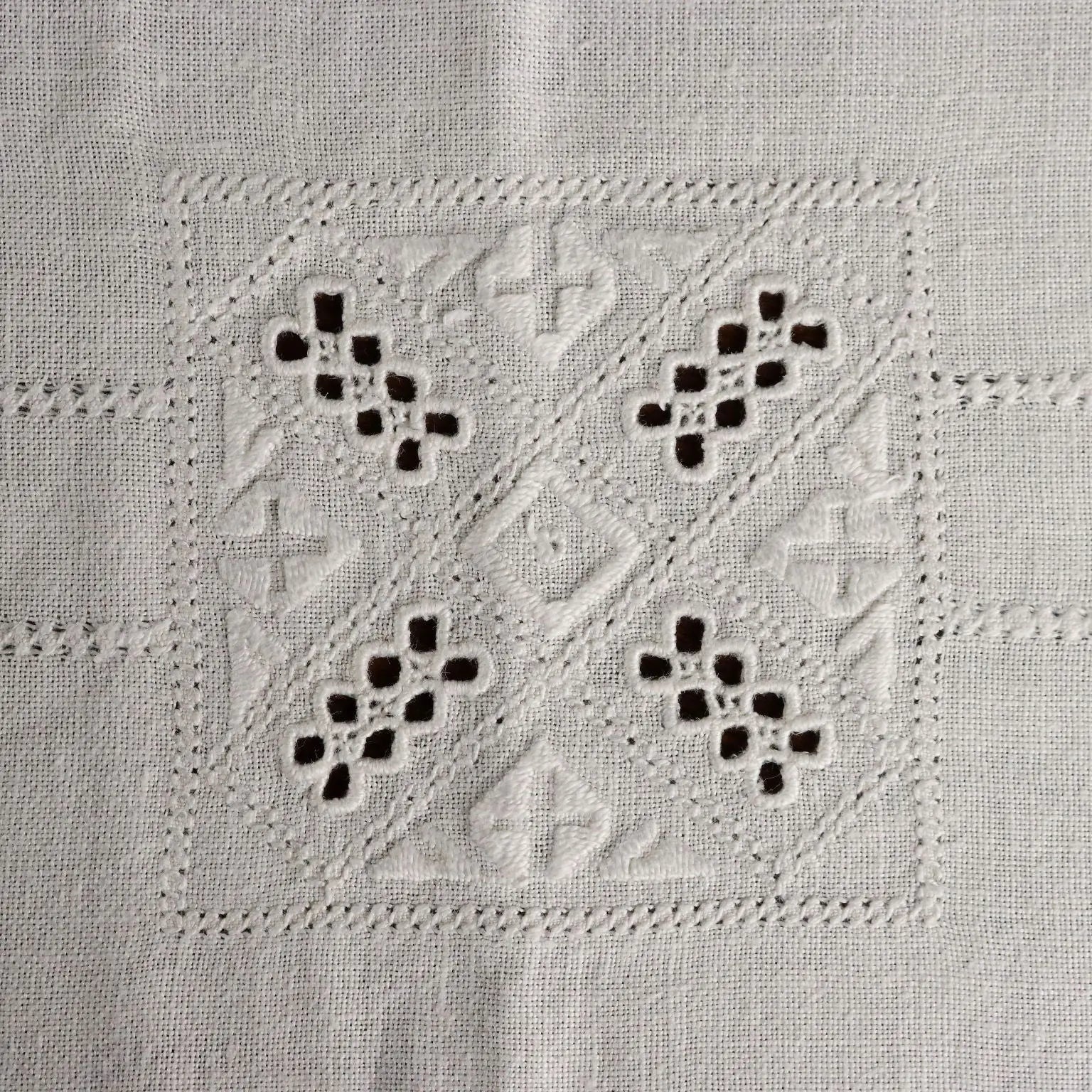 Linen Tablecloth with 12 Napkins Decoration Italy 99 x 68 In