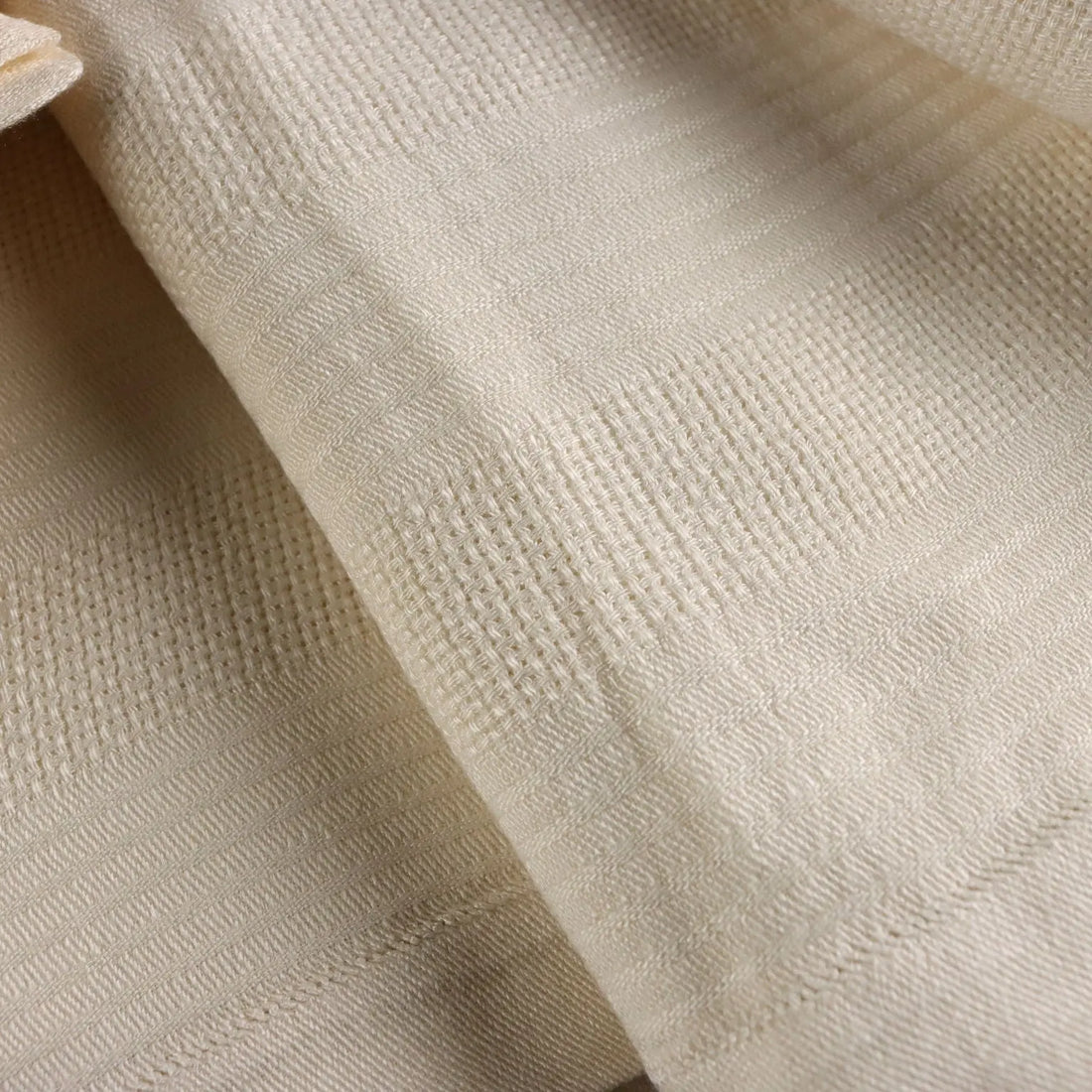 Flanders Linen Tablecloth with 12 Napkins Italy 88 x 56 In