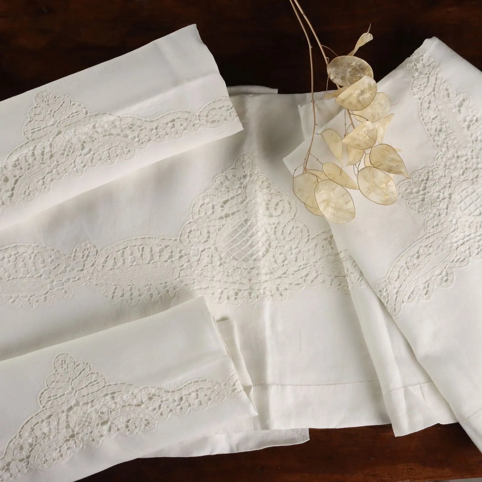 Double Bed Sheet with 2 Pillowcases Handmade 90 x 109 In