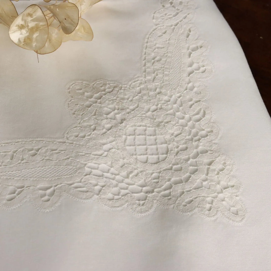 Double Bed Sheet with 2 Pillowcases Handmade 90 x 109 In
