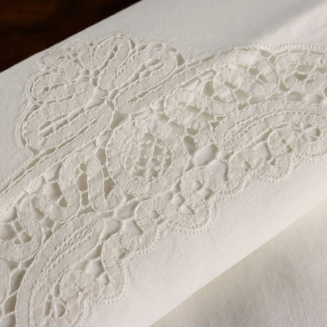 Double Bed Sheet with 2 Pillowcases Handmade 90 x 109 In