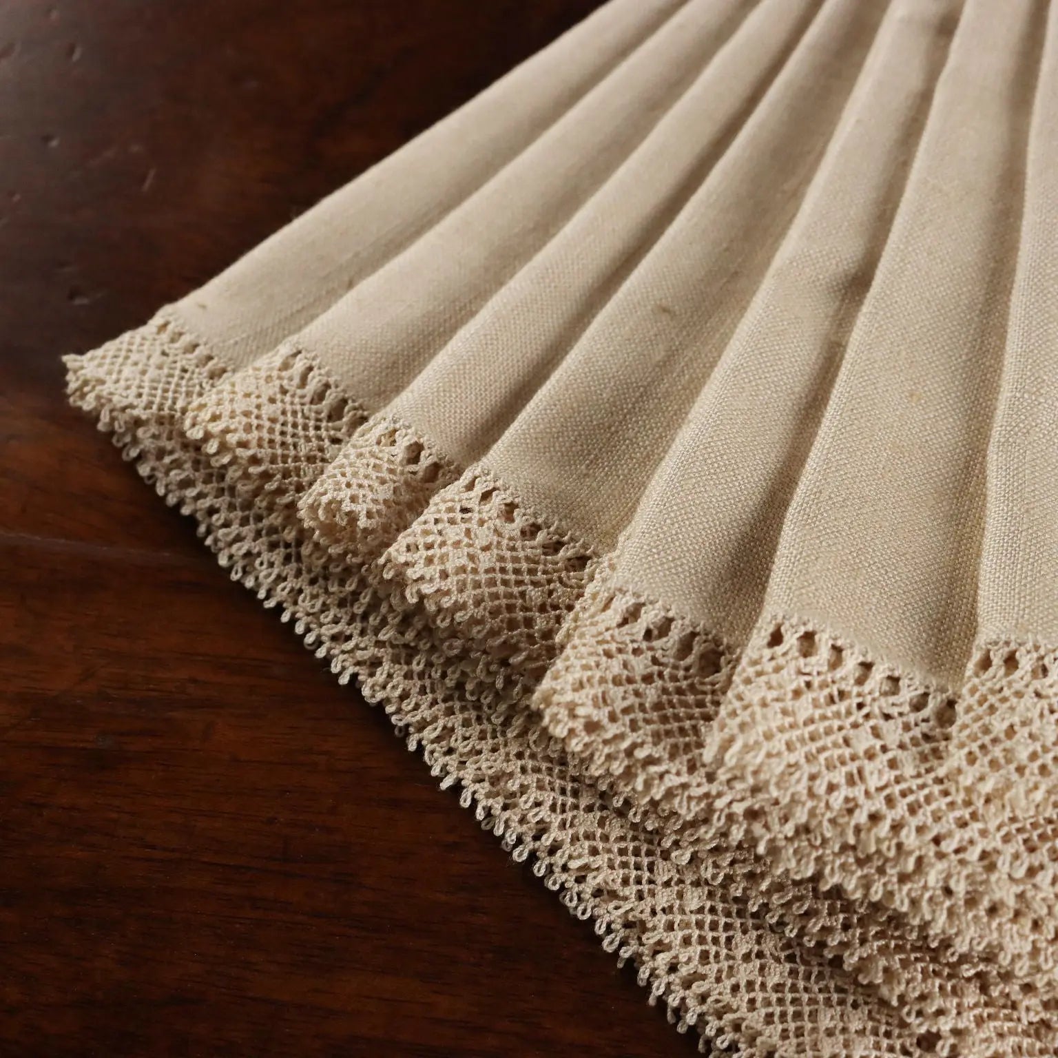 Linen Table Set Embroideries Cross-Stitch Italy 33 x 21 In