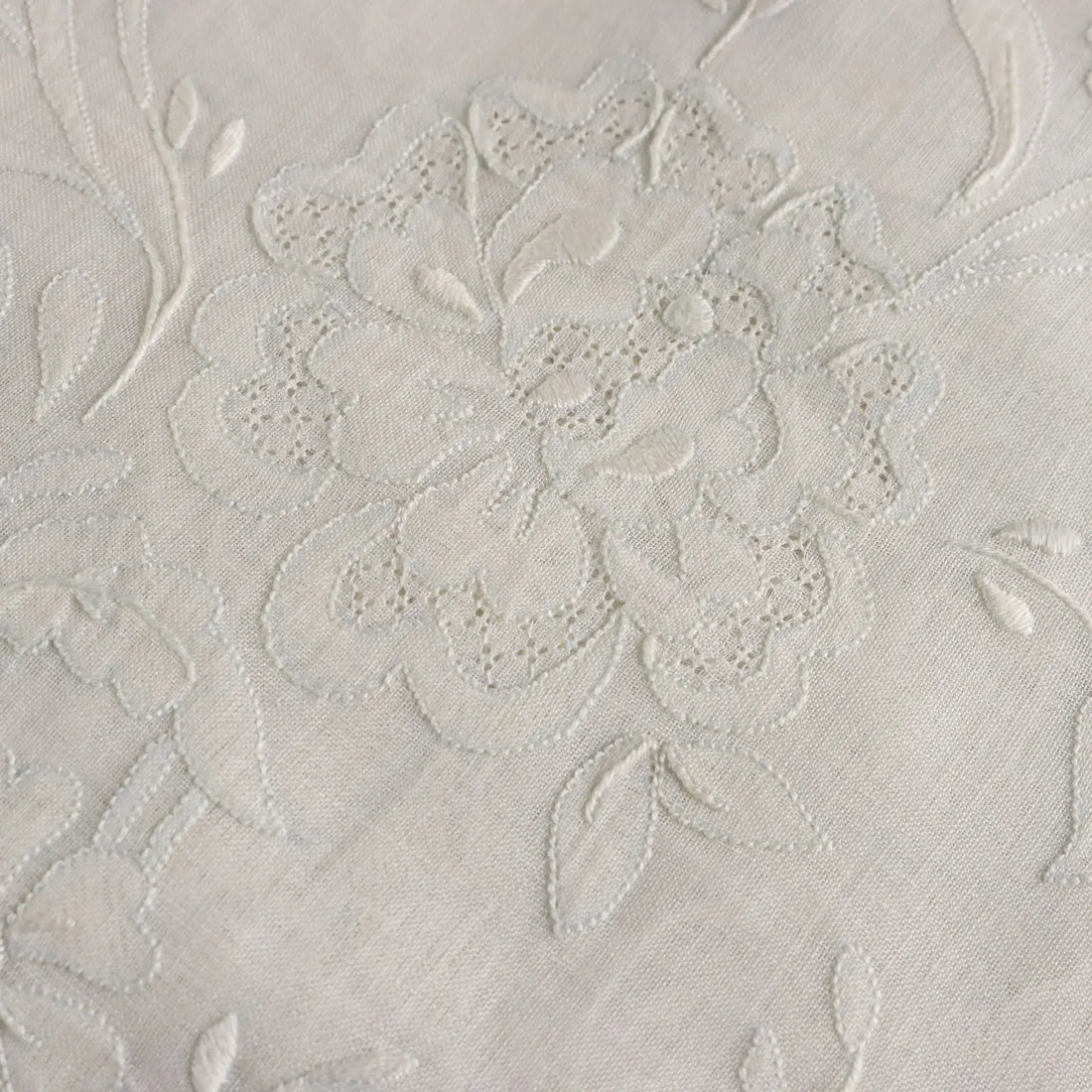 Linen Tablecloth with 12 Napkins and 12 Tea Napkins Italy