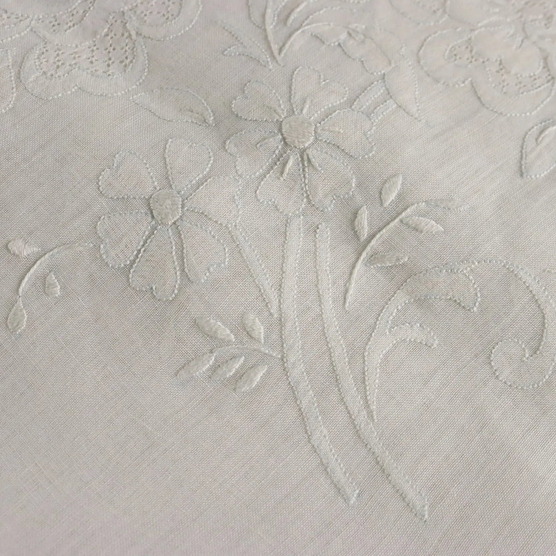 Linen Tablecloth with 12 Napkins and 12 Tea Napkins Italy