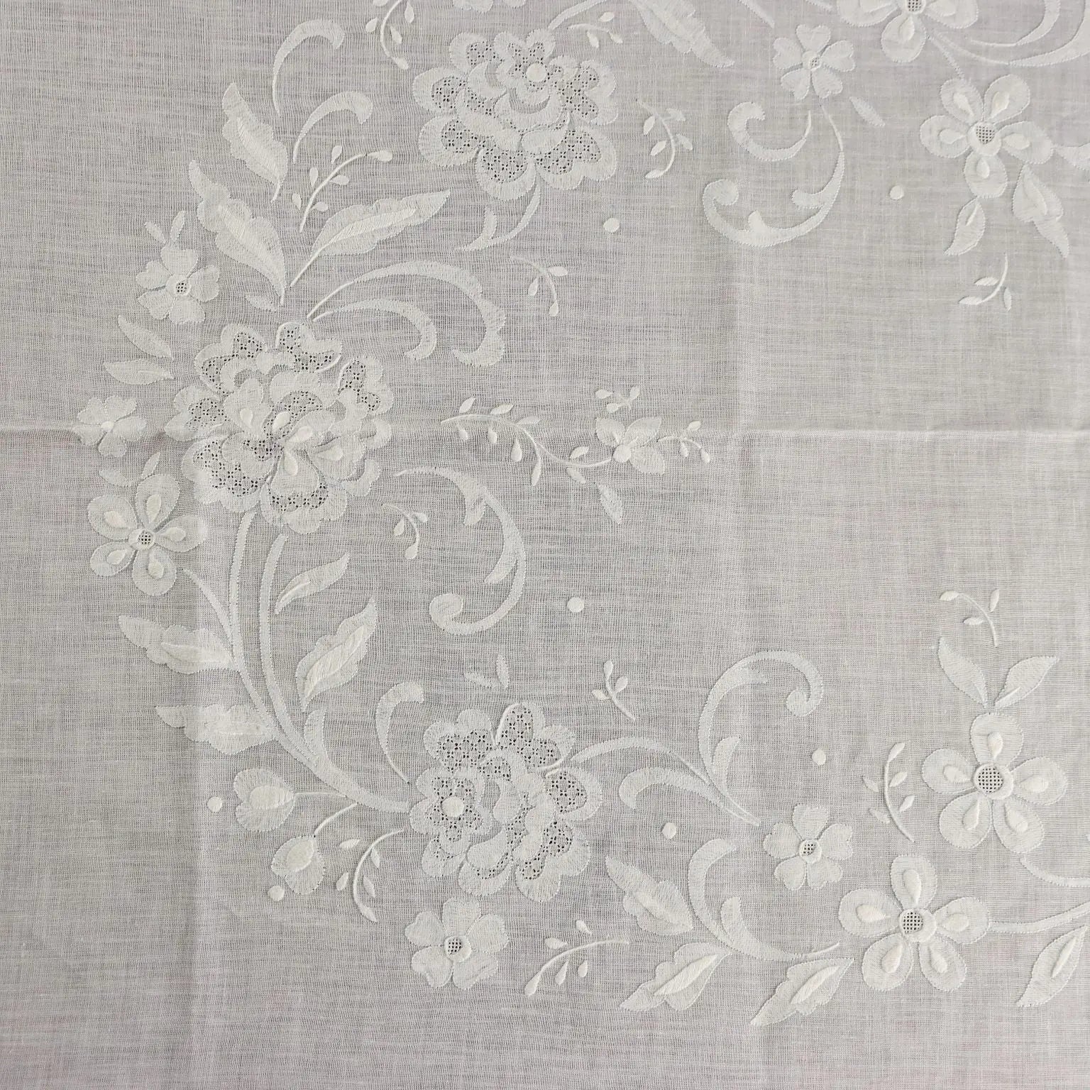 Linen Tablecloth with 12 Napkins and 12 Tea Napkins Italy