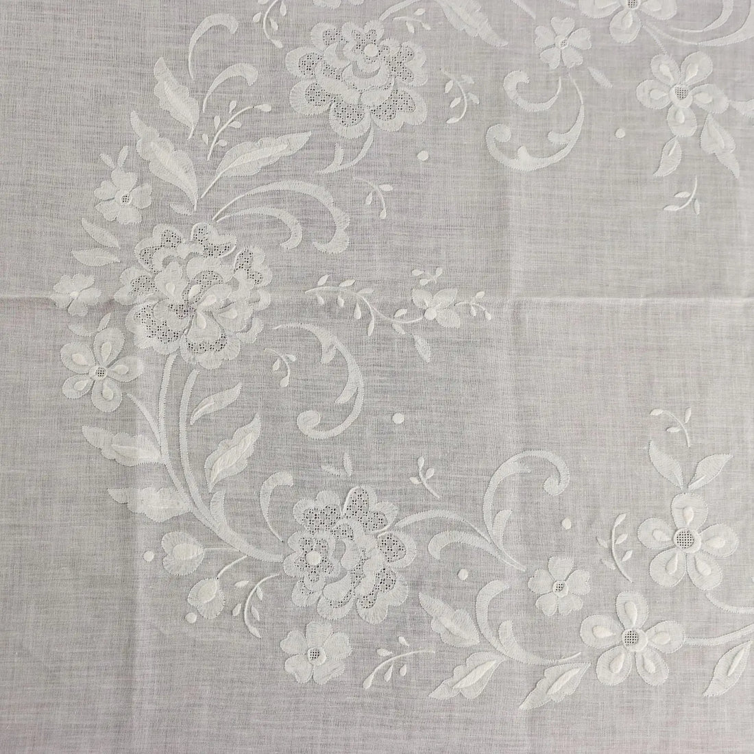 Linen Tablecloth with 12 Napkins and 12 Tea Napkins Italy