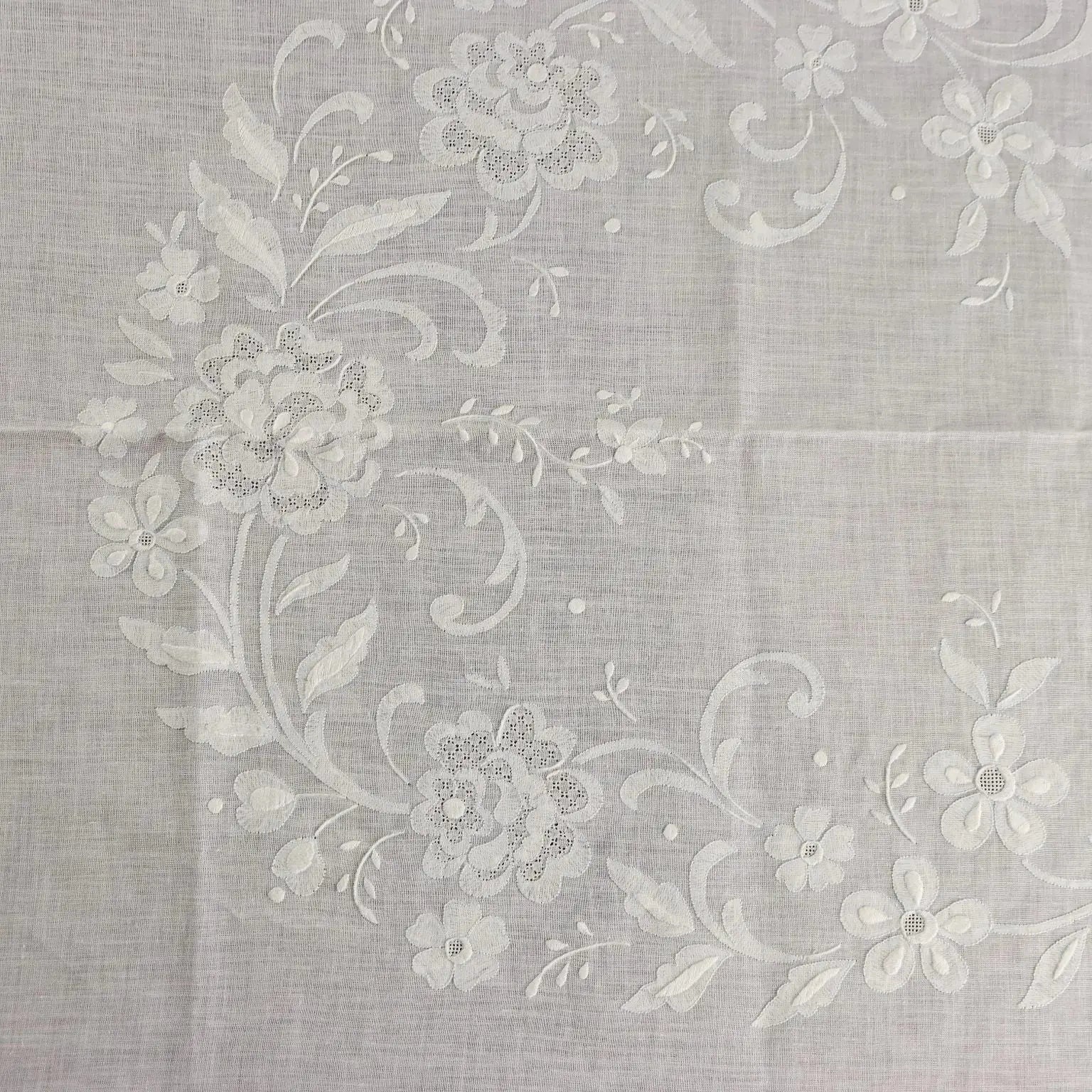 Linen Tablecloth with 12 Napkins and 12 Tea Napkins Italy